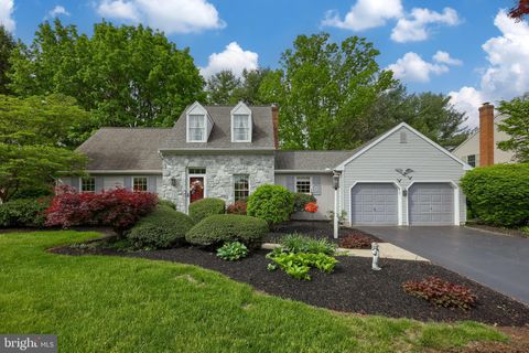 Photo of 900 Gemstone Drive, LANCASTER, PA 17601 (MLS # PALA2068554)