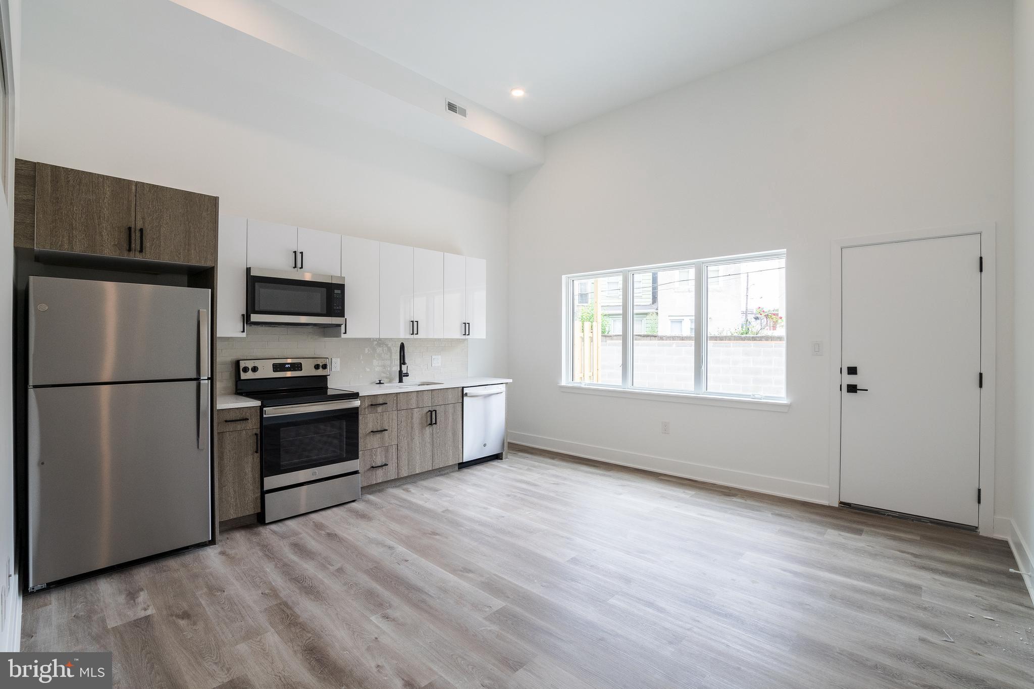 POINT BREEZE - Residential Lease