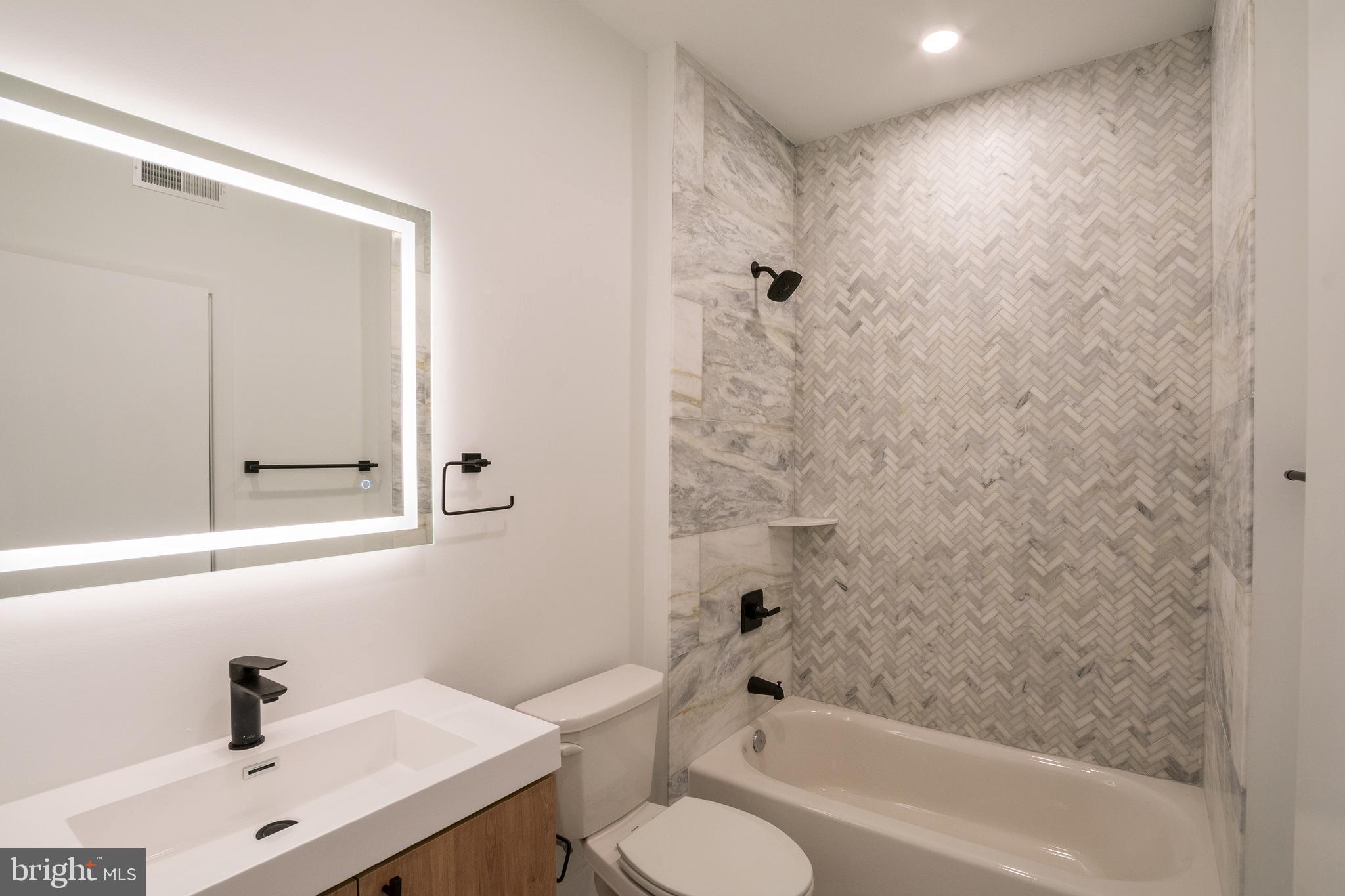 POINT BREEZE - Residential Lease