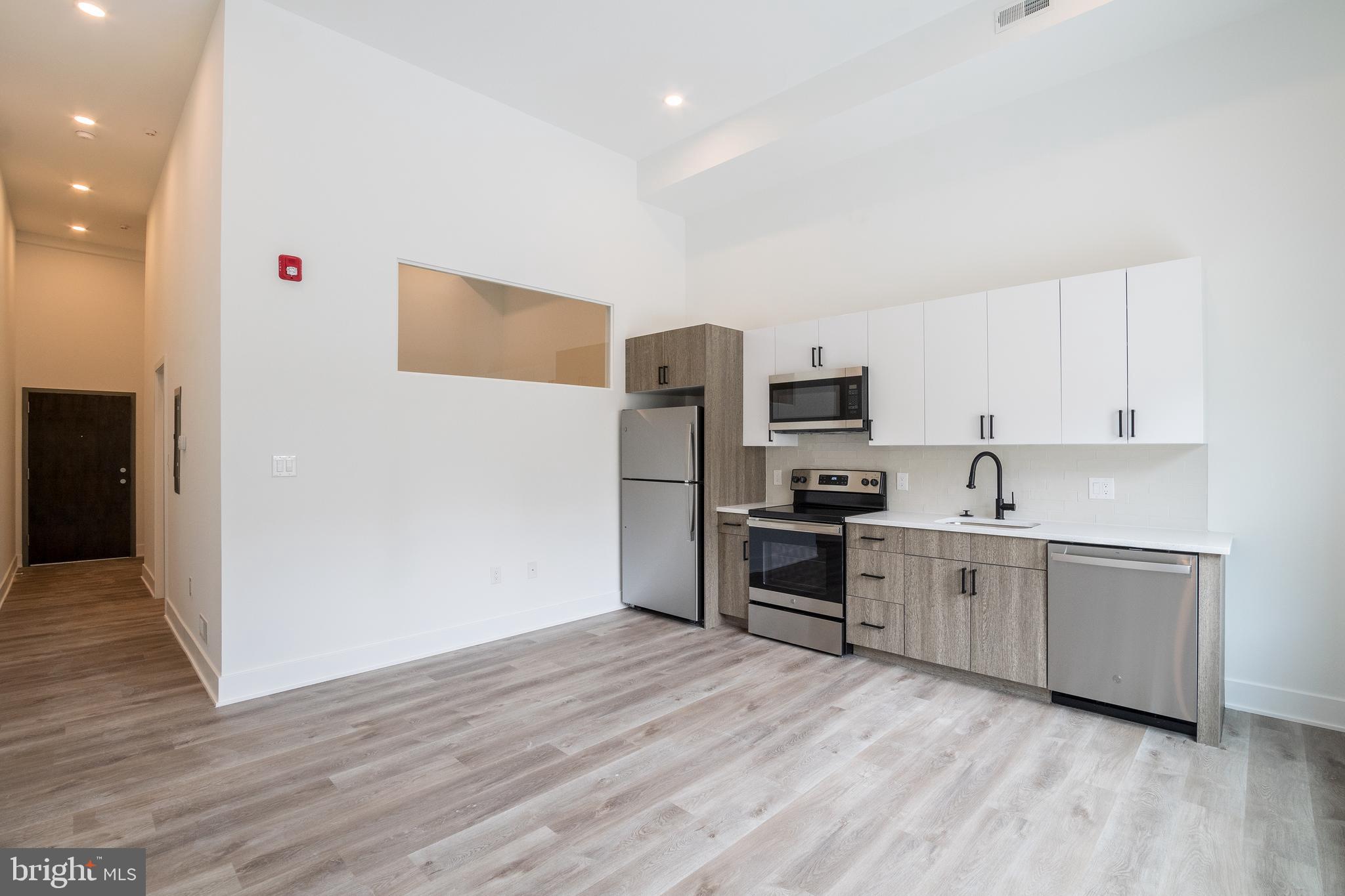 POINT BREEZE - Residential Lease