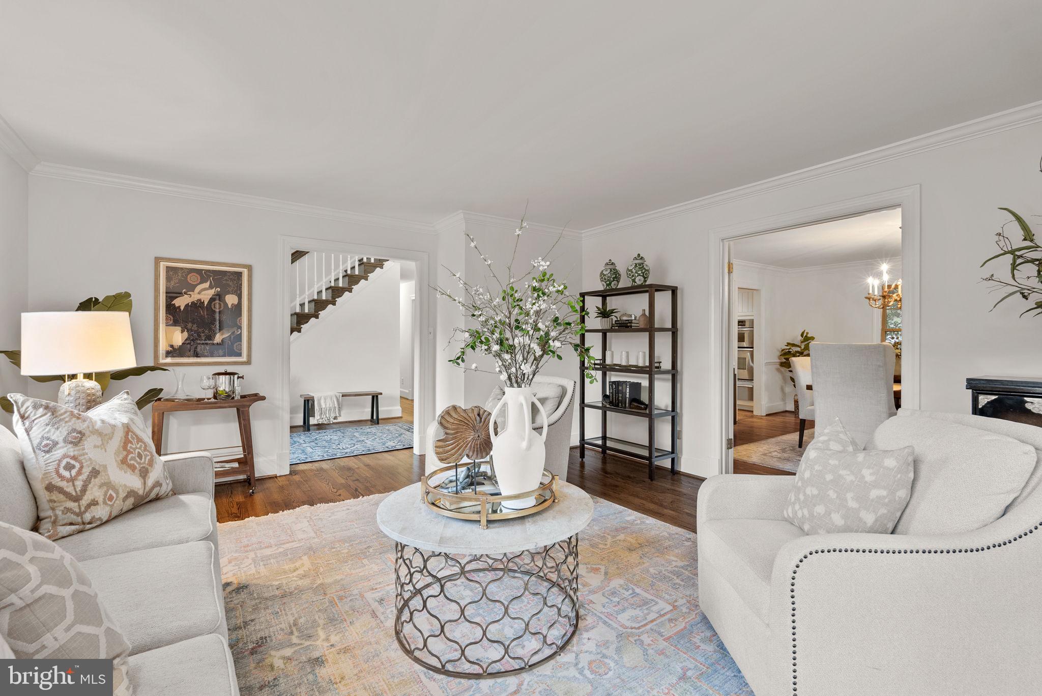 WINDSOR OAKS - Residential