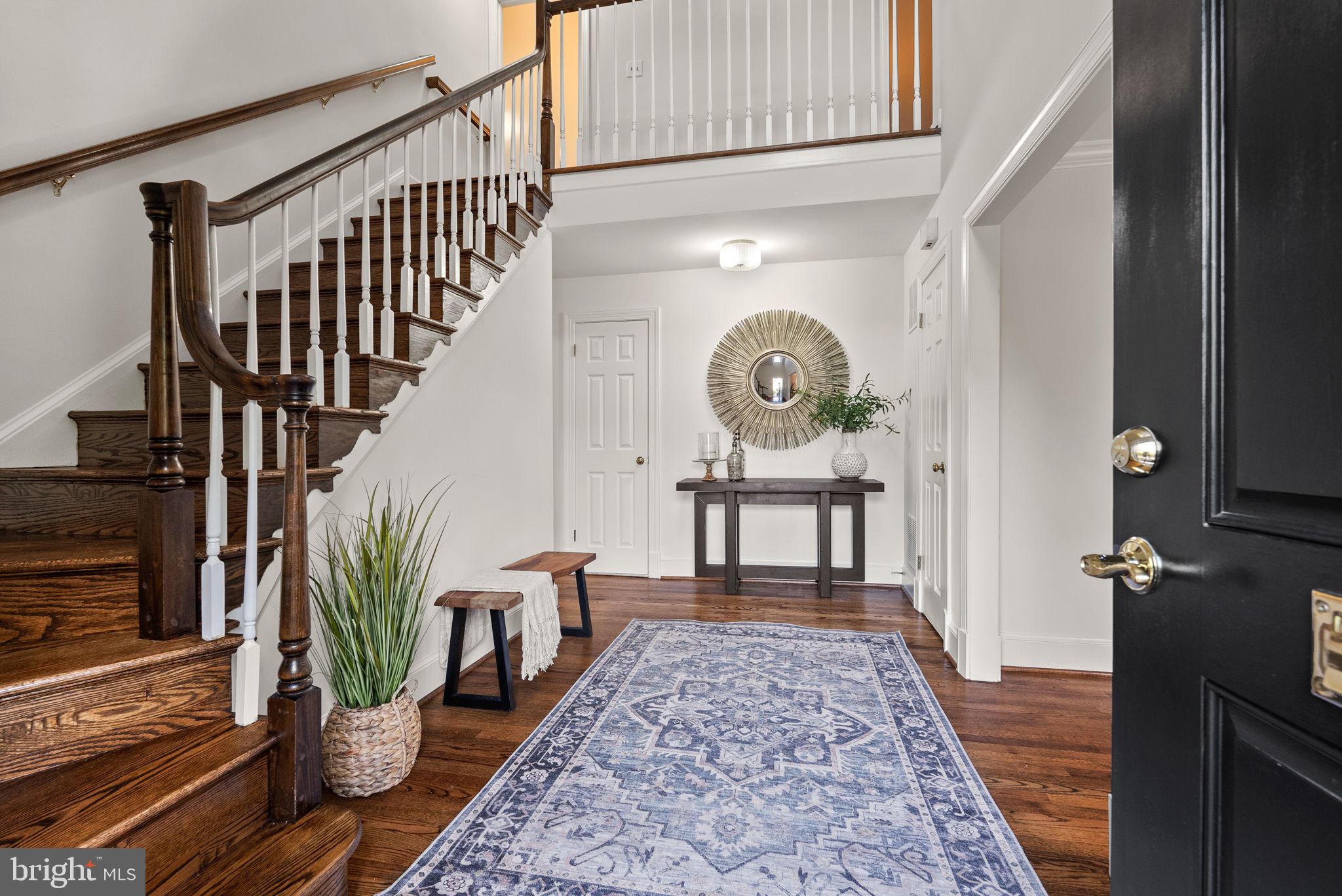 WINDSOR OAKS - Residential