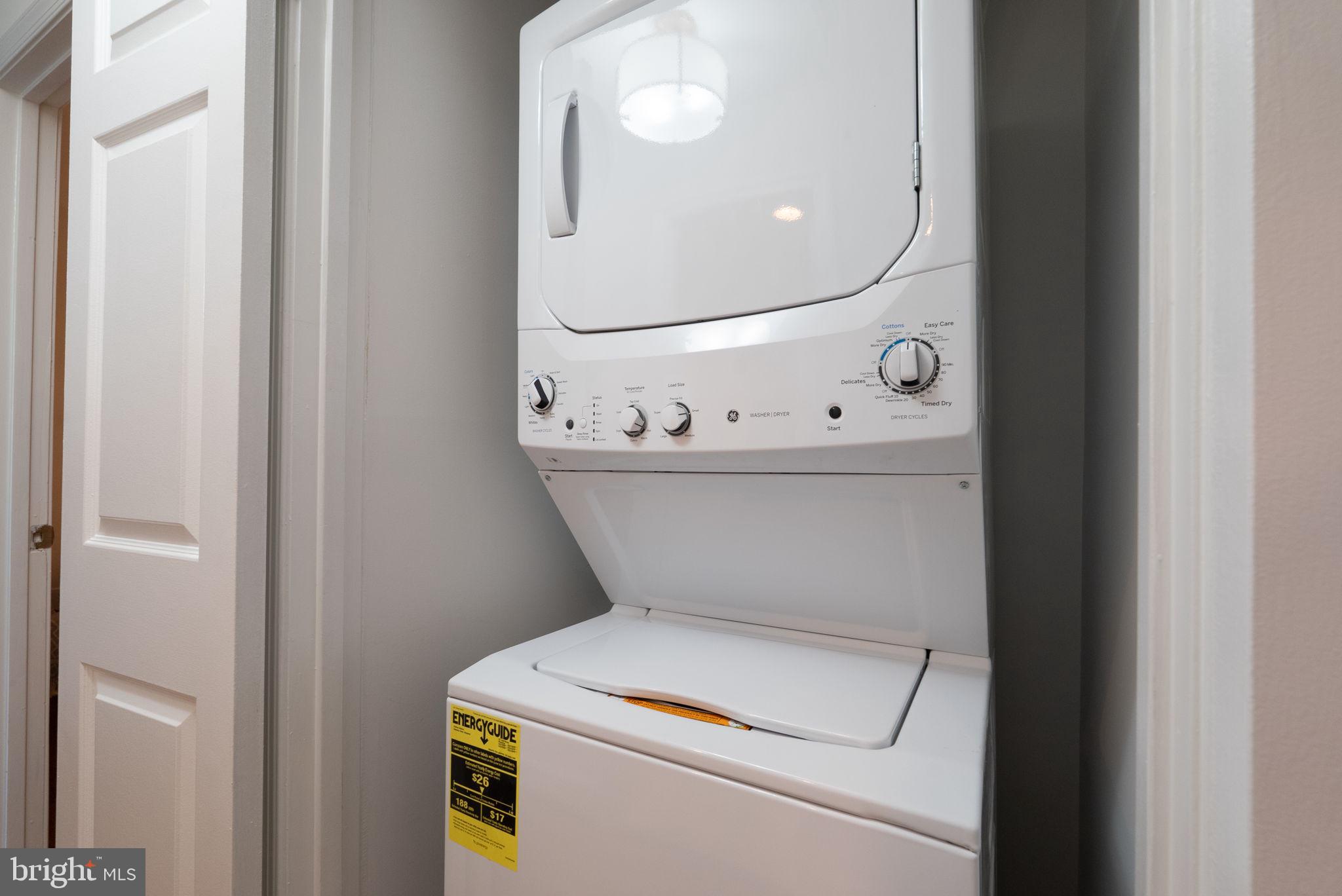 WINDSOR OAKS - Residential