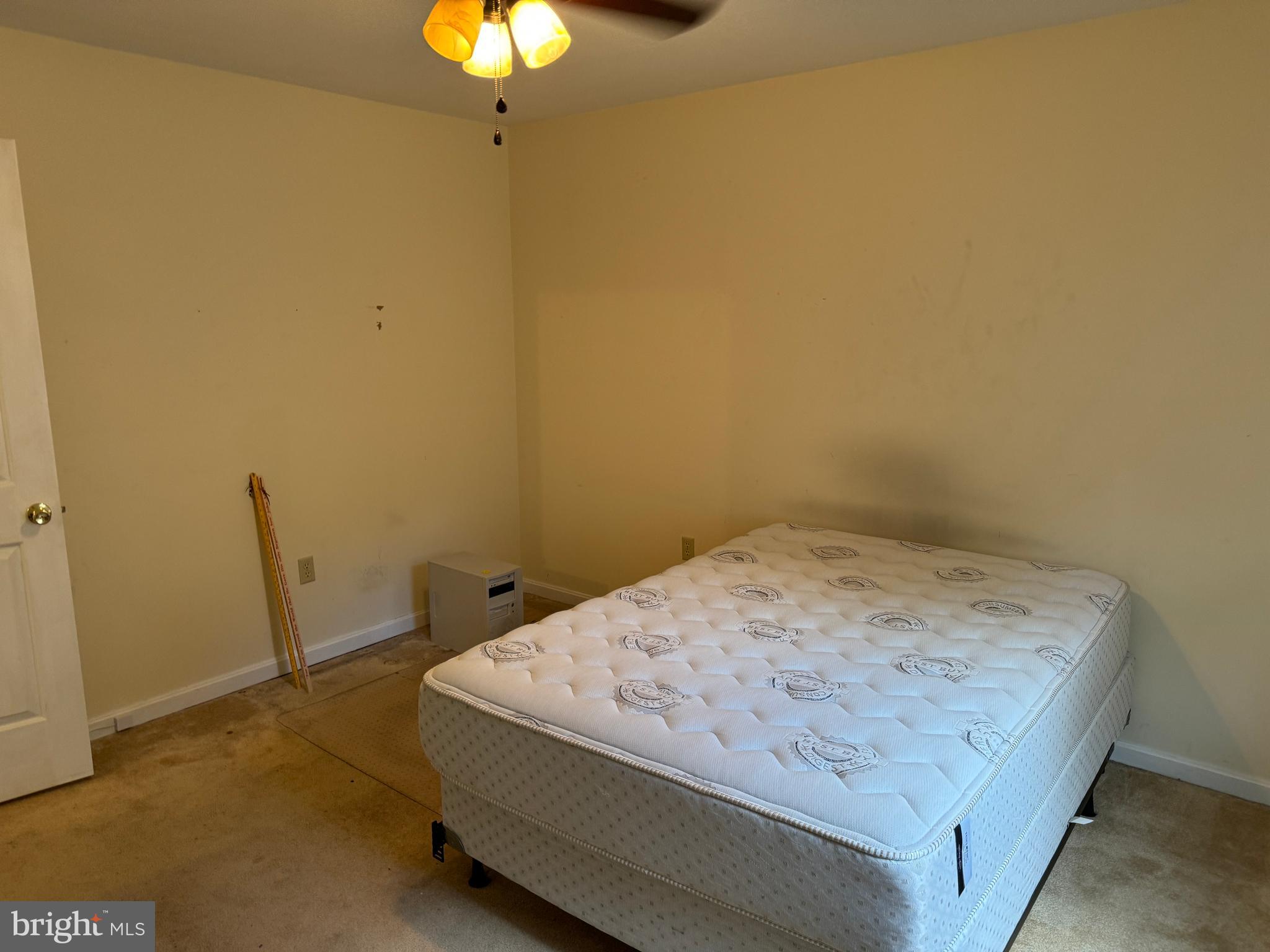 HILLANDALE - Residential