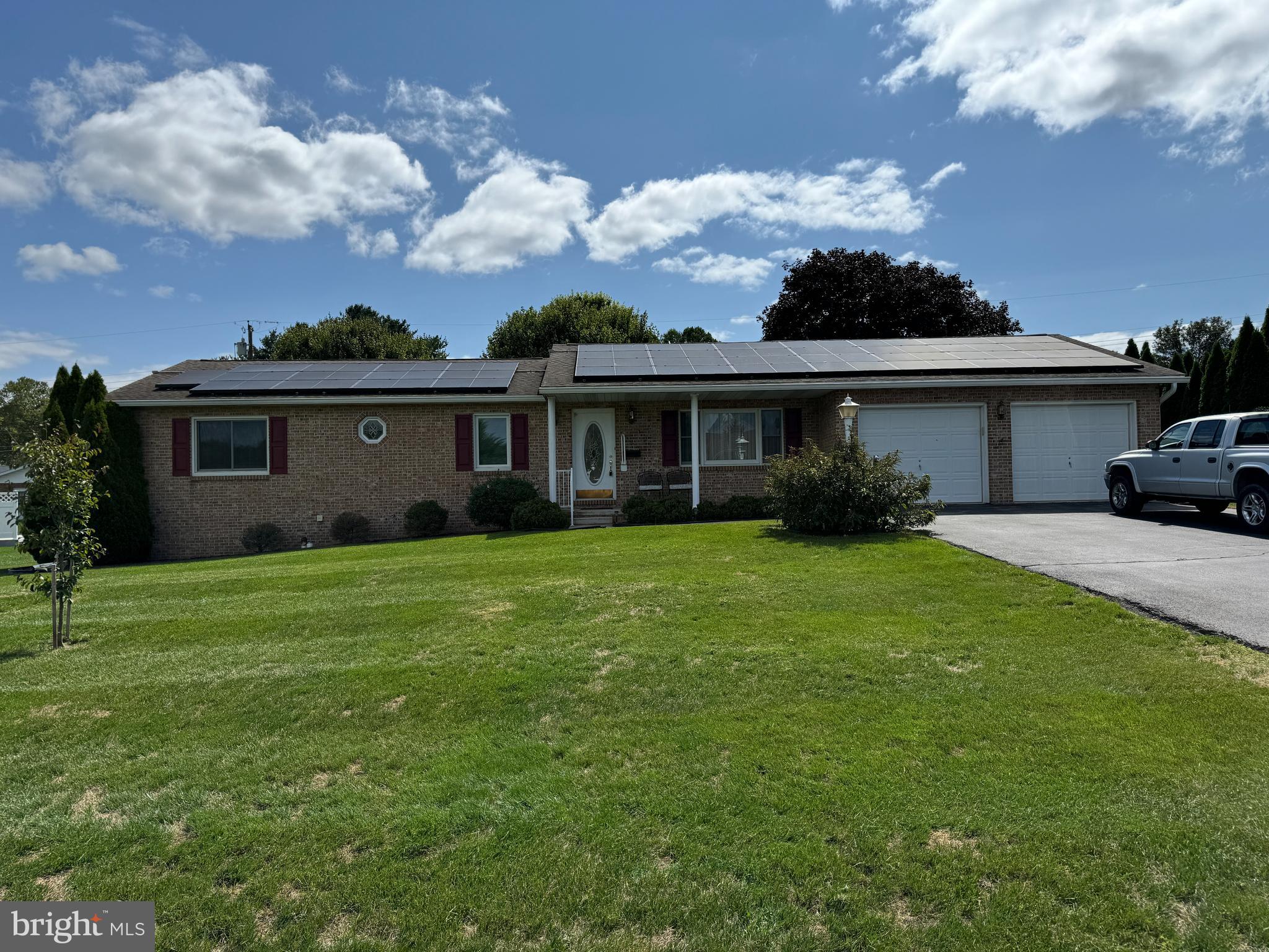 HILLANDALE - Residential