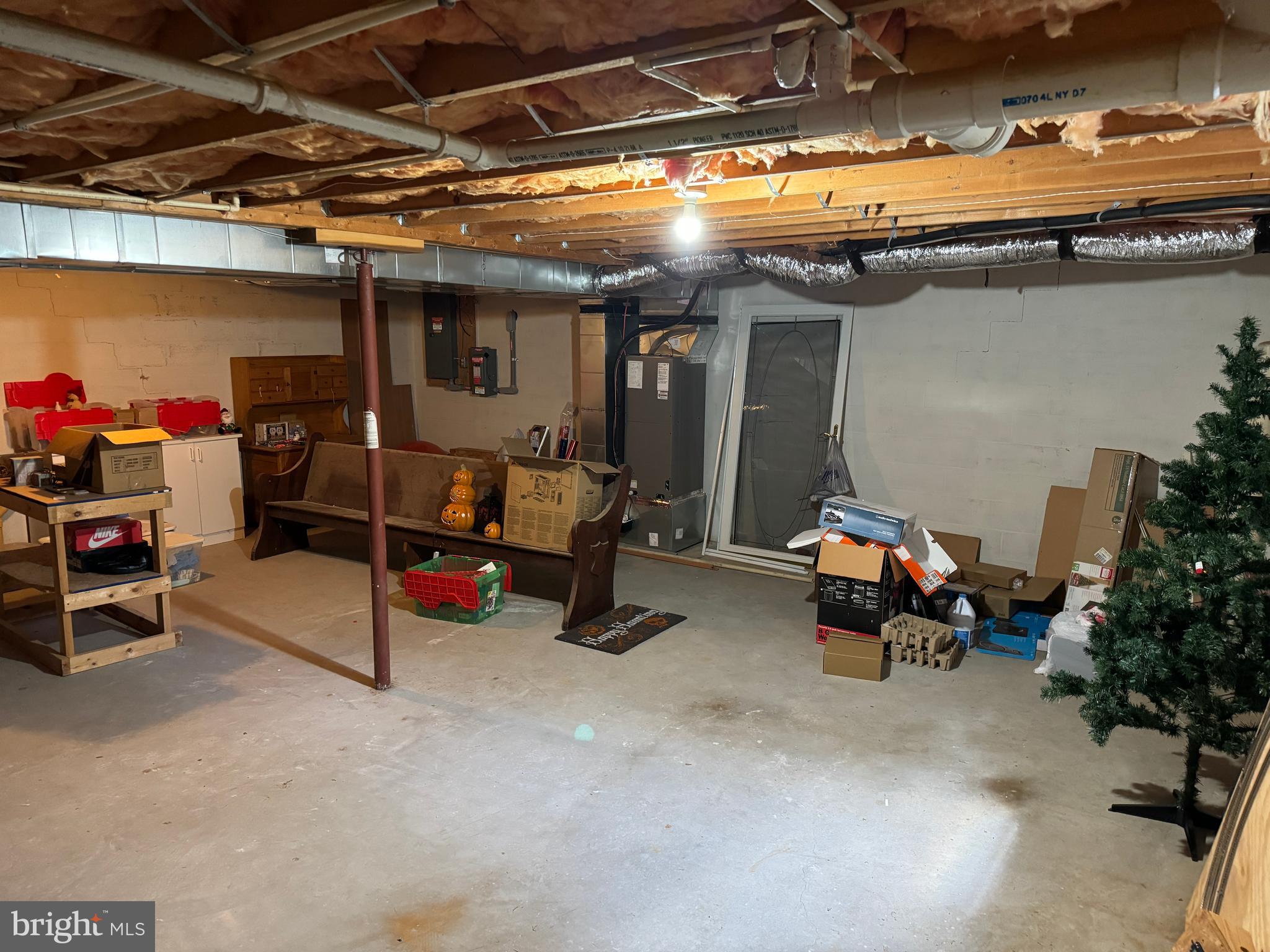 HILLANDALE - Residential