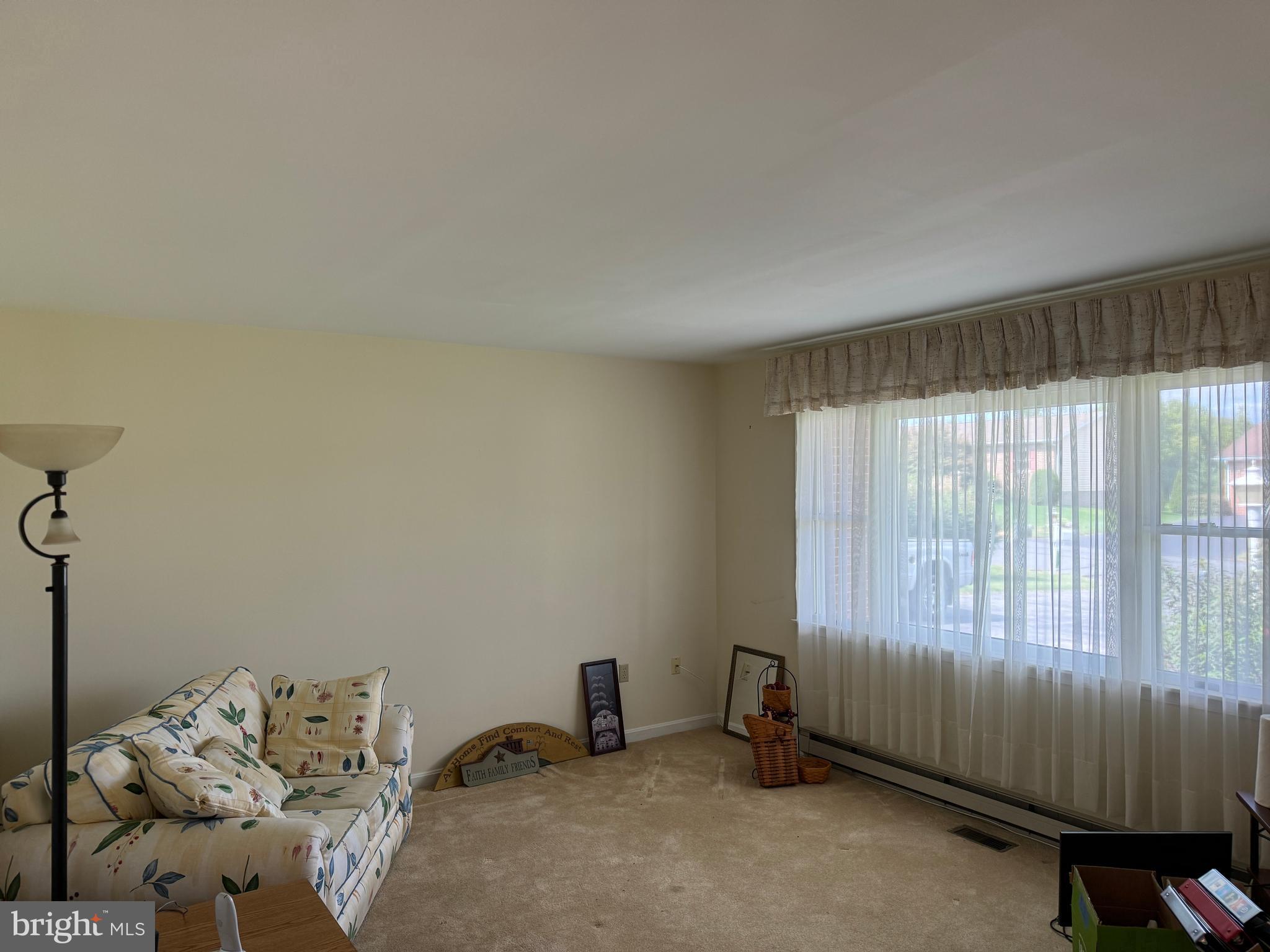 HILLANDALE - Residential