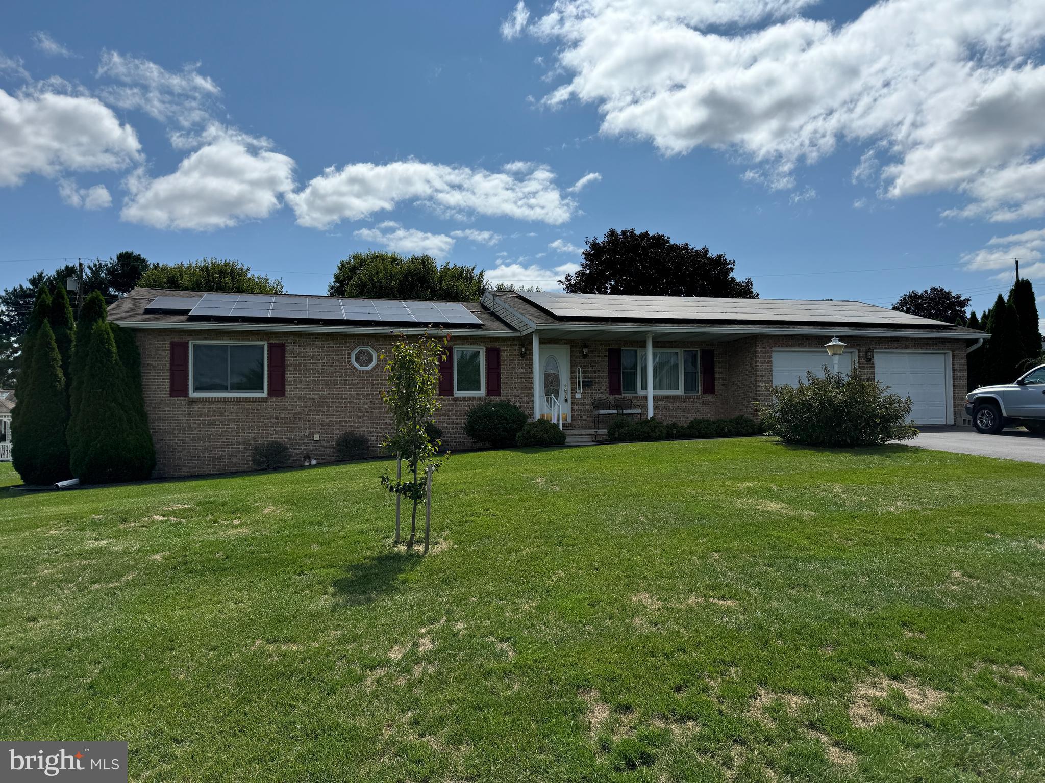 HILLANDALE - Residential