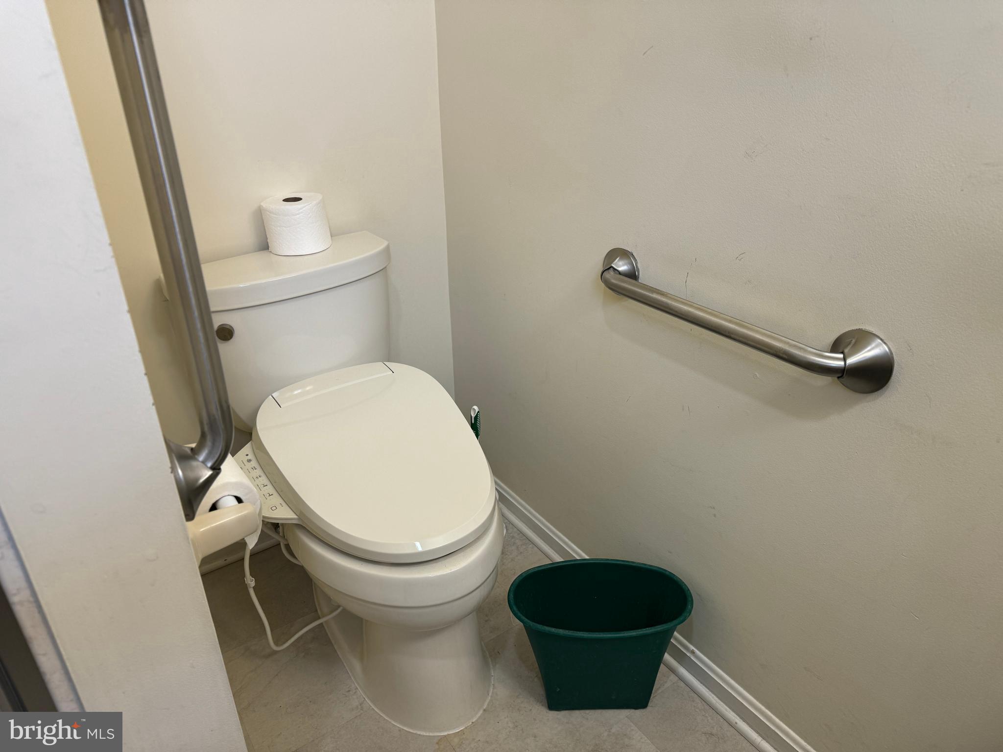 HILLANDALE - Residential