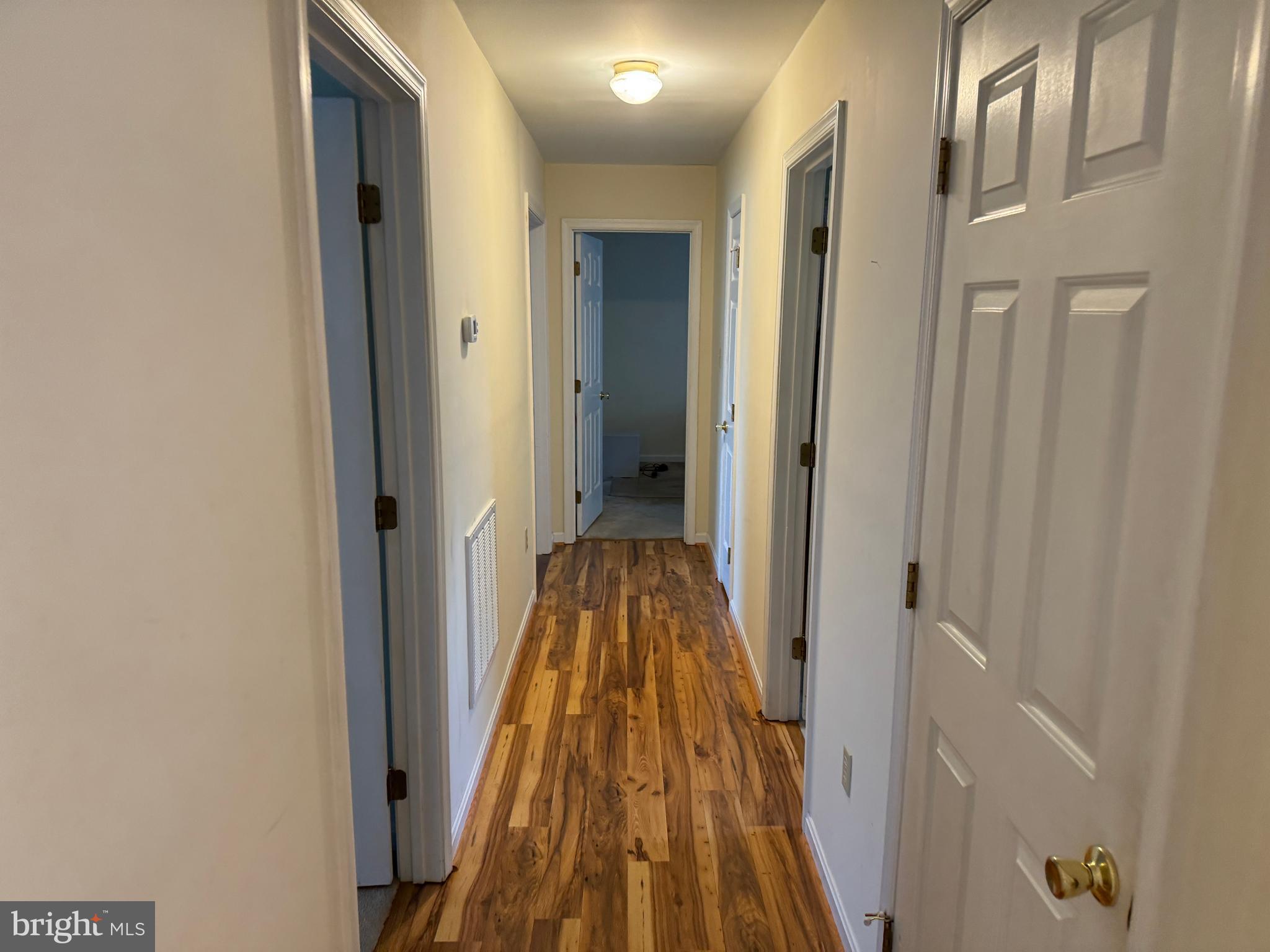 HILLANDALE - Residential