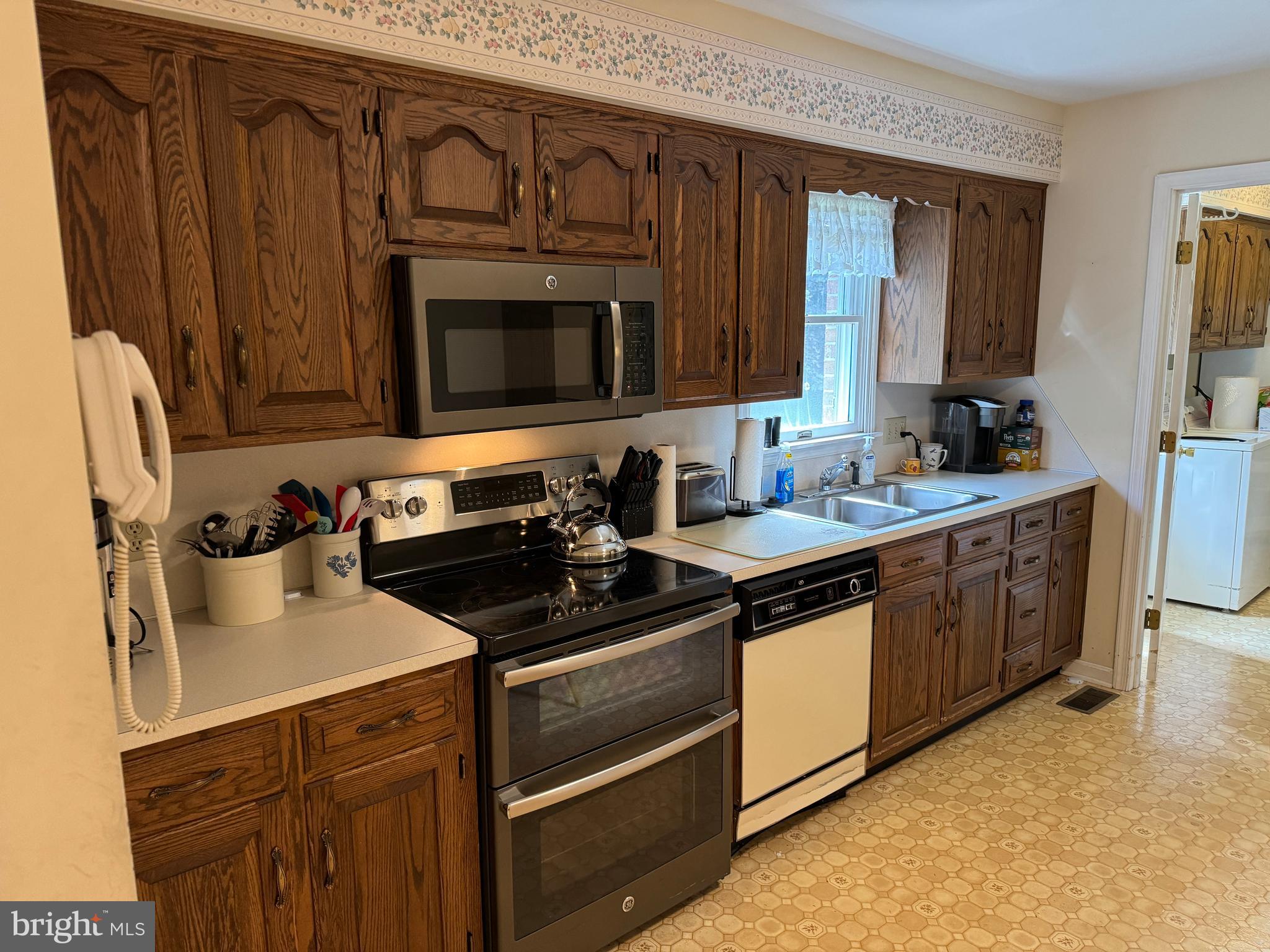 HILLANDALE - Residential