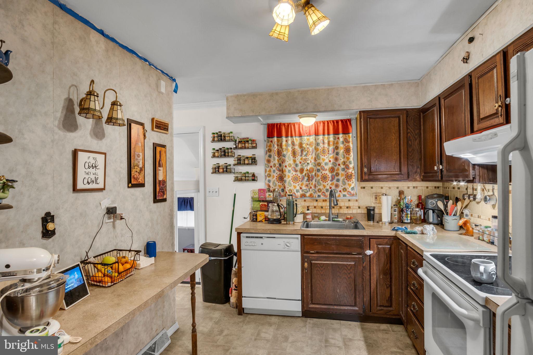 NORTHWOOD HILLS - Residential