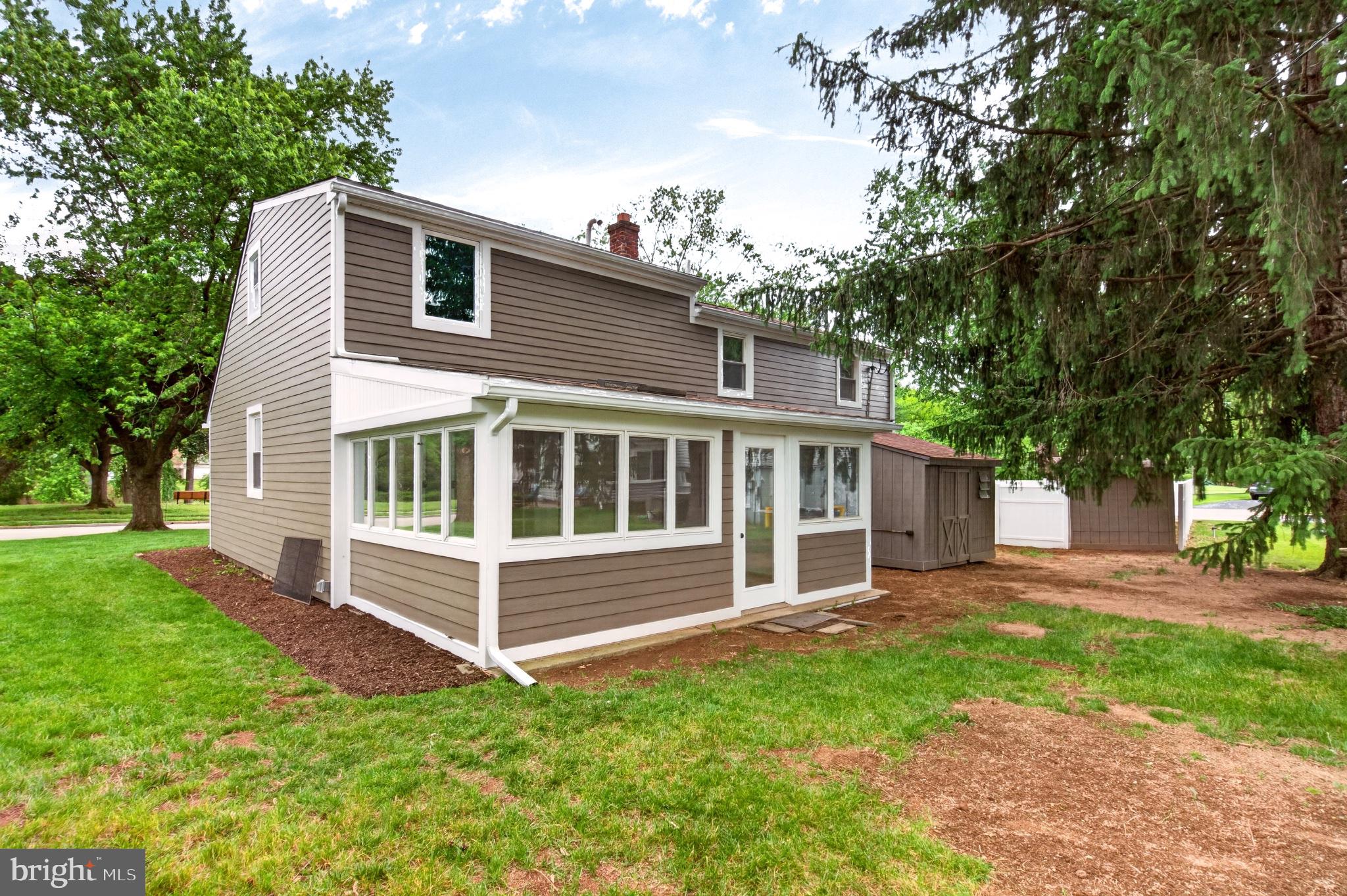 FLOURTOWN GARDENS - Residential