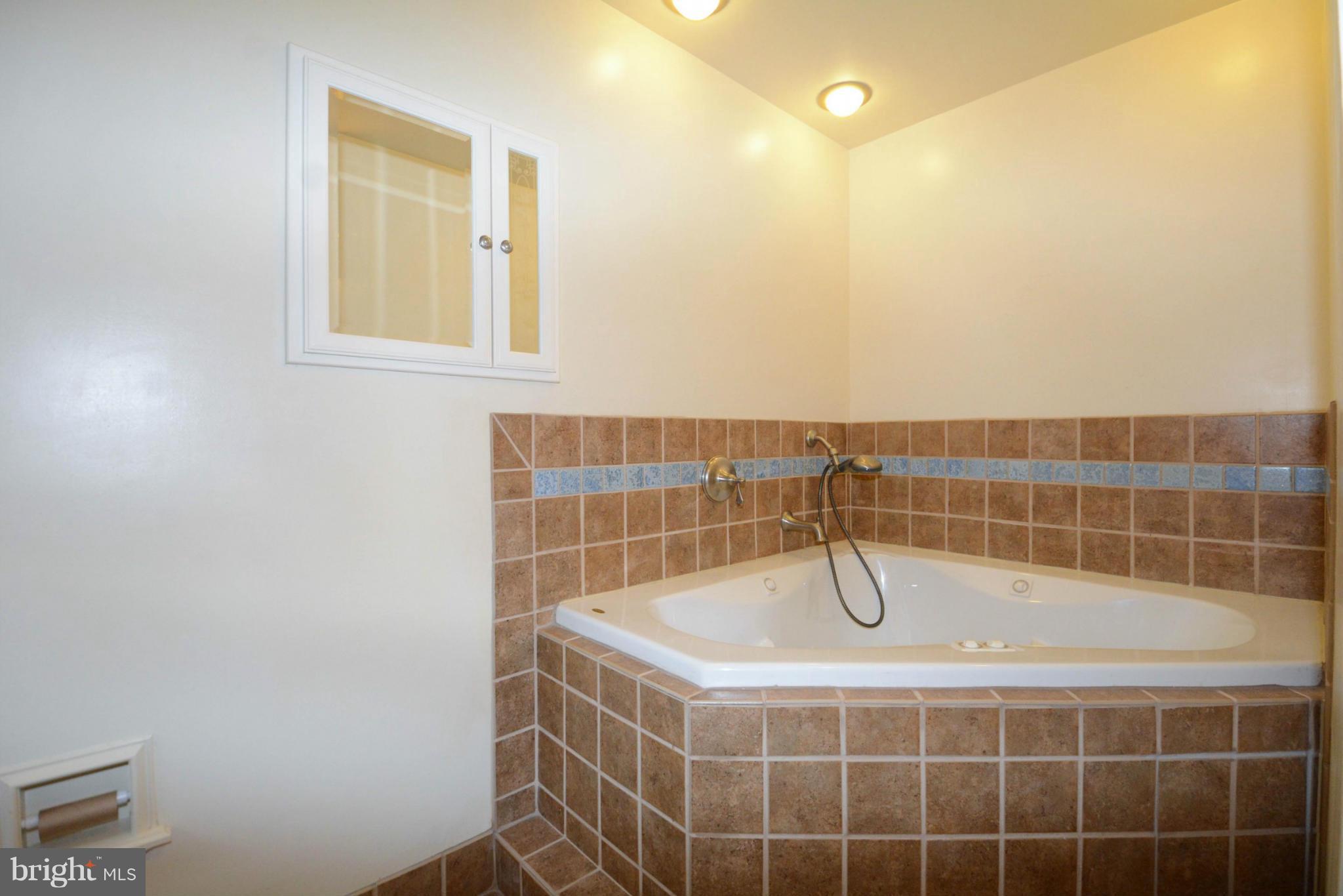 KEENE MILL FOREST - Residential