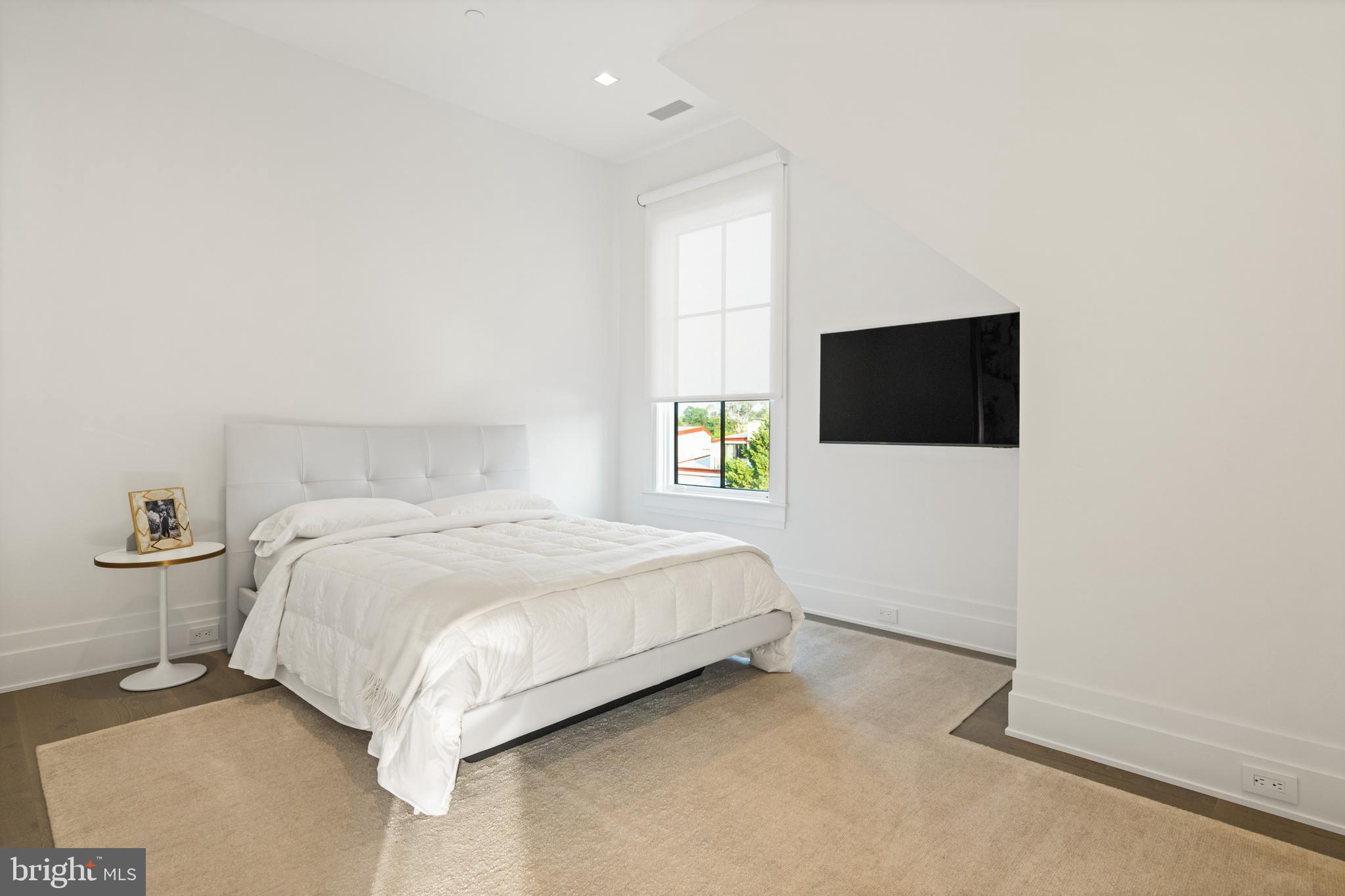 EASTPORT - Residential