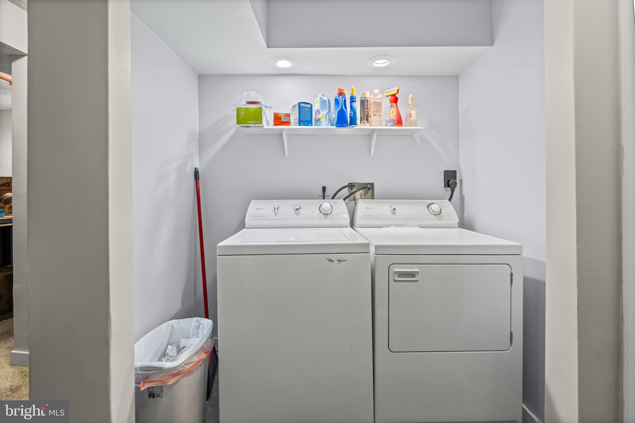 CONSTANT FRIENDSHIP - Residential