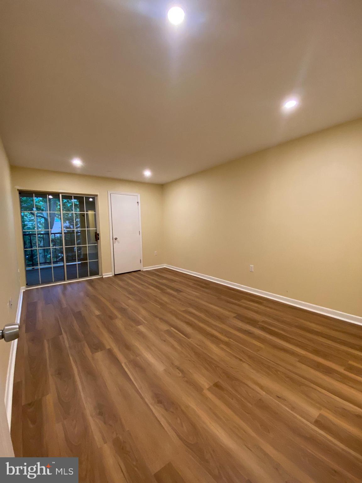 VALLEY STREAM - Residential Lease