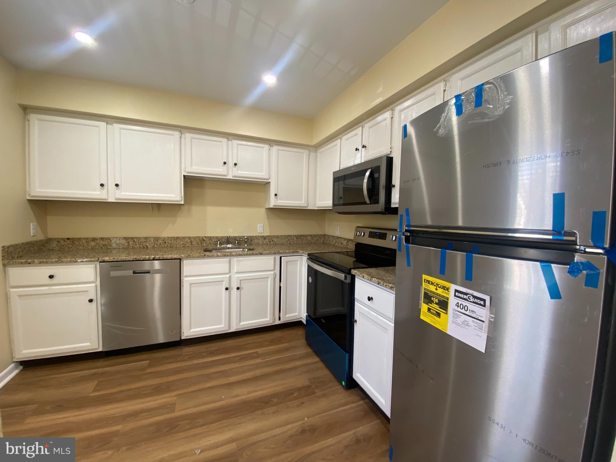 VALLEY STREAM - Residential Lease