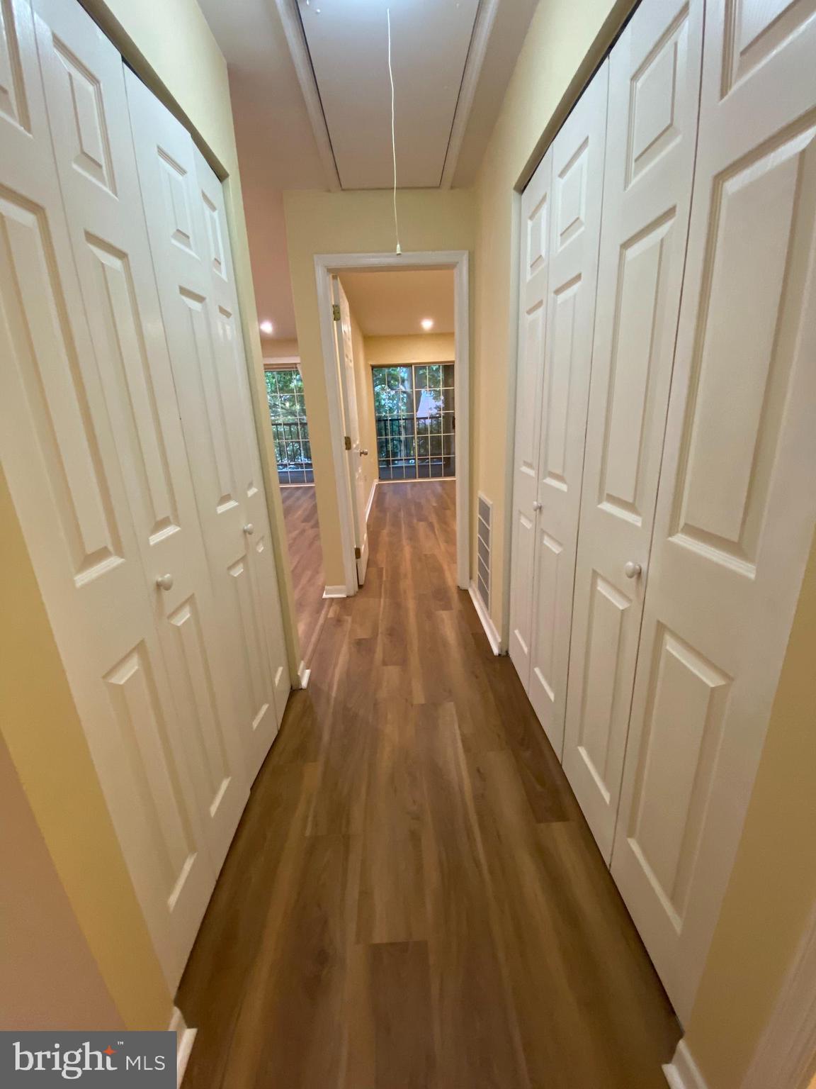 VALLEY STREAM - Residential Lease