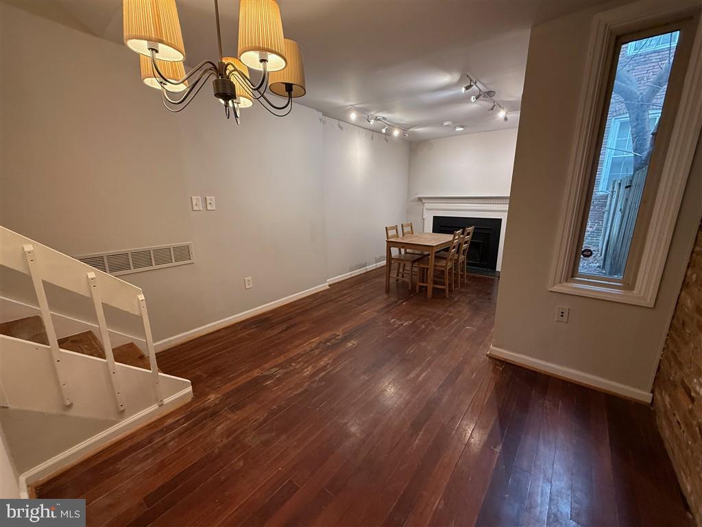 106 N MADEIRA STREET