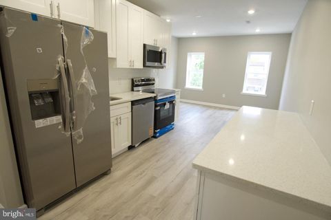 Condo For Rent - 630 N Brooklyn Street #2<br/> PHILADELPHIA, PA 19104