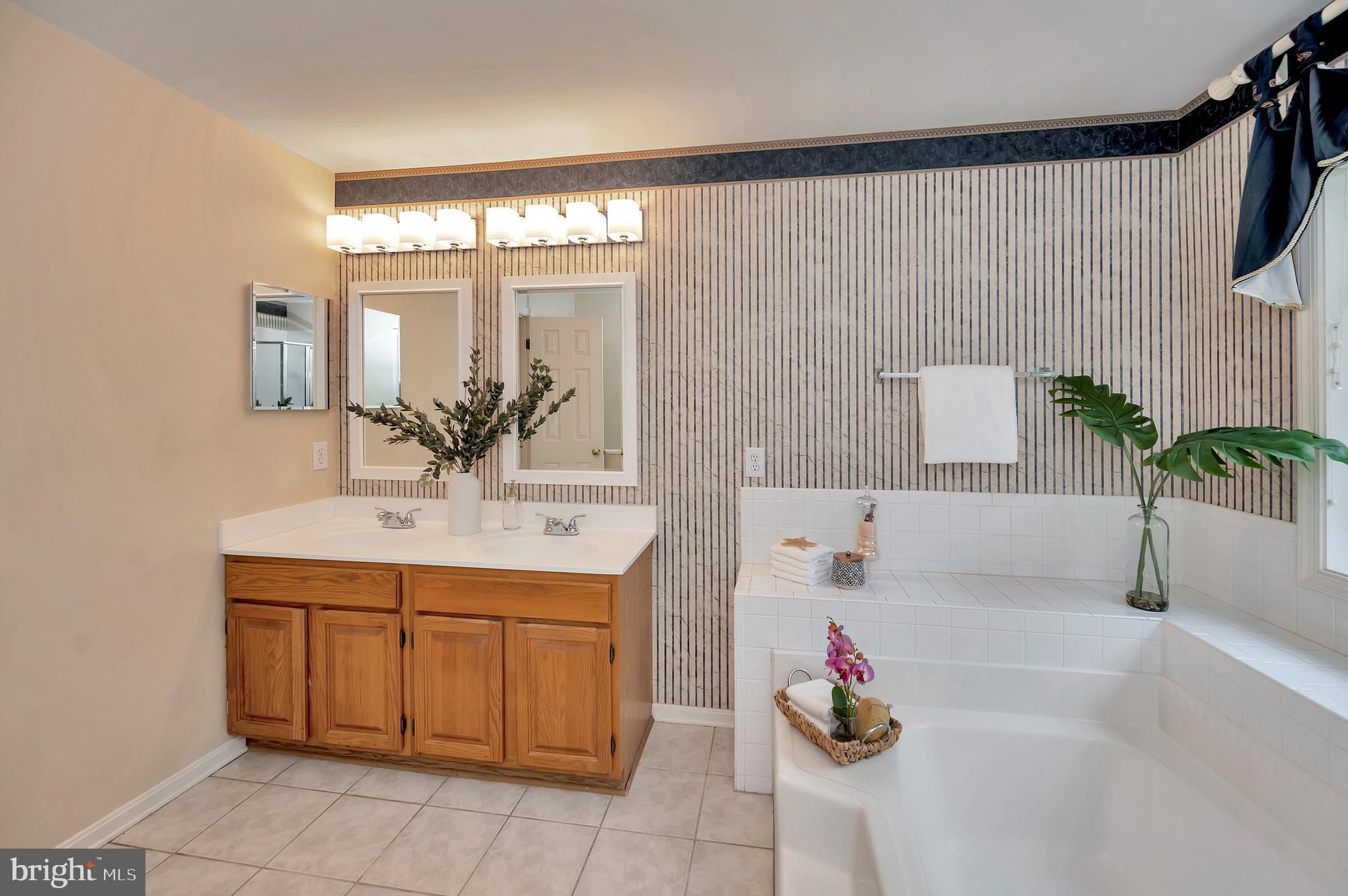 FOX POINT - Residential