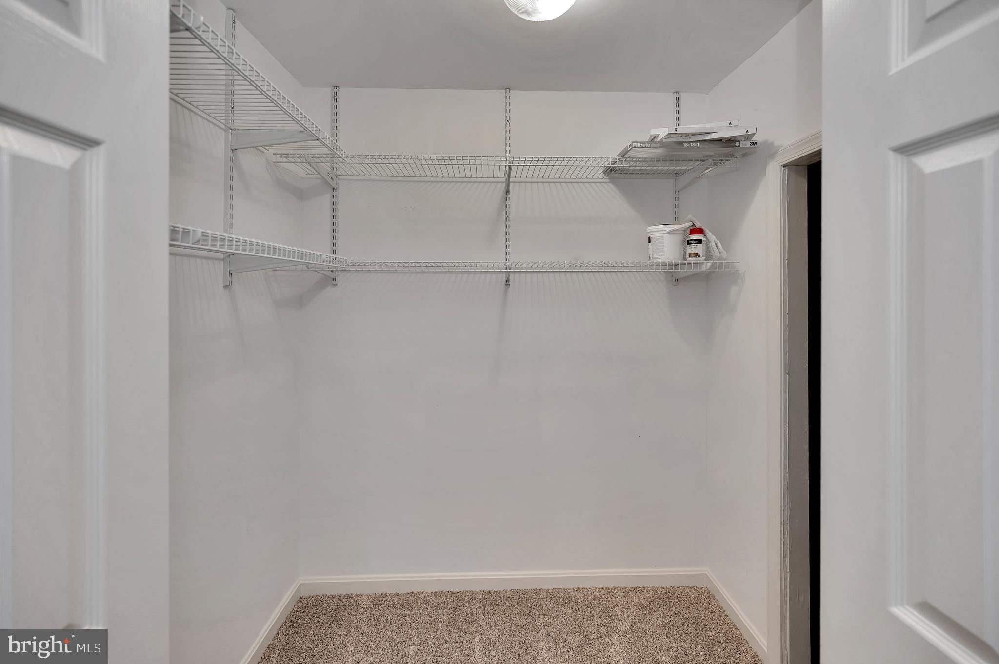 FOX POINT - Residential