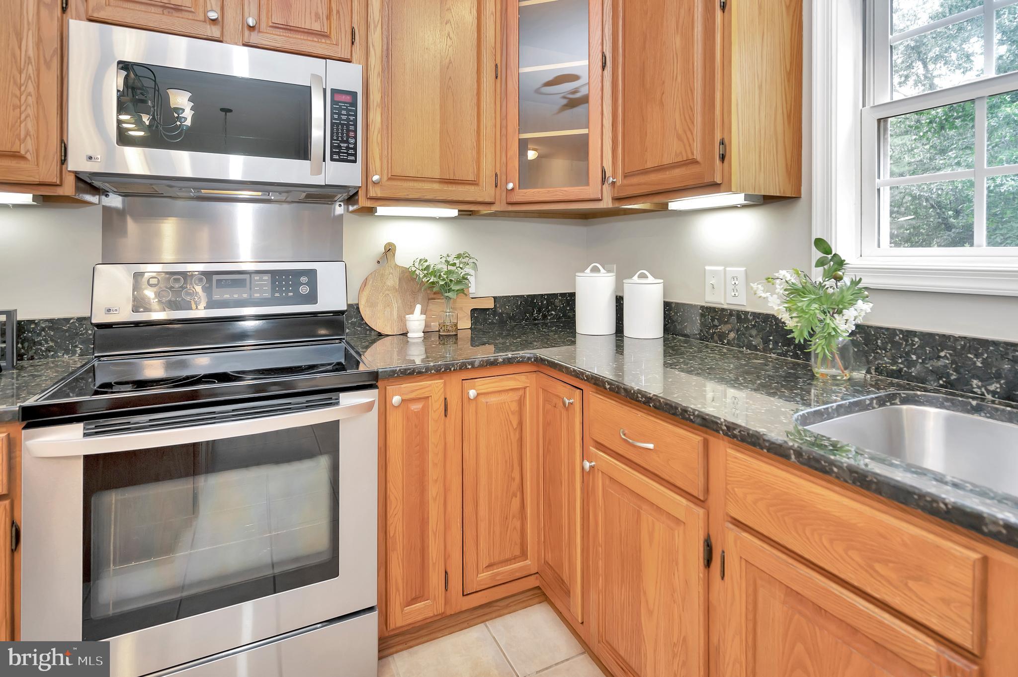 FOX POINT - Residential