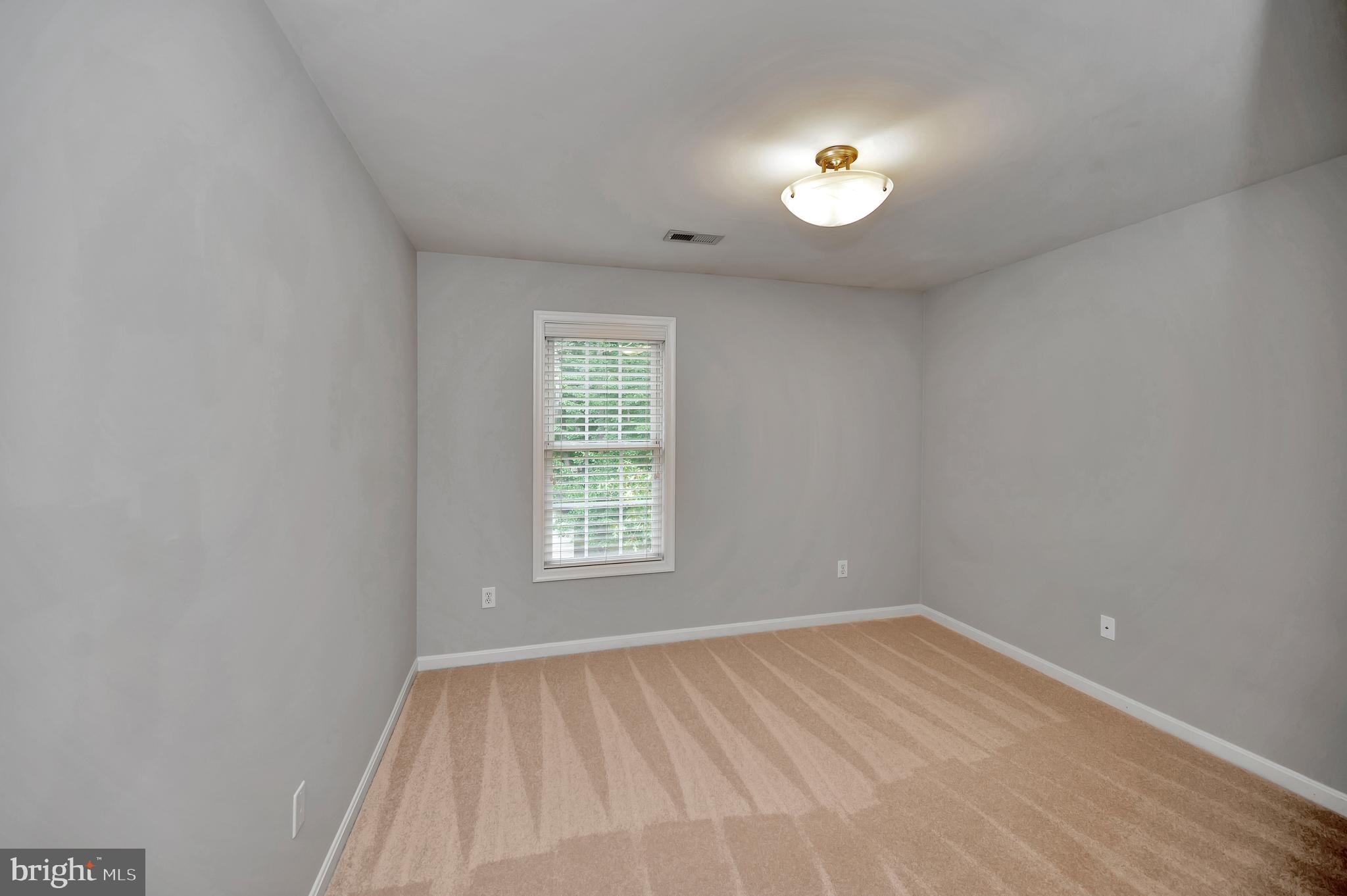 FOX POINT - Residential