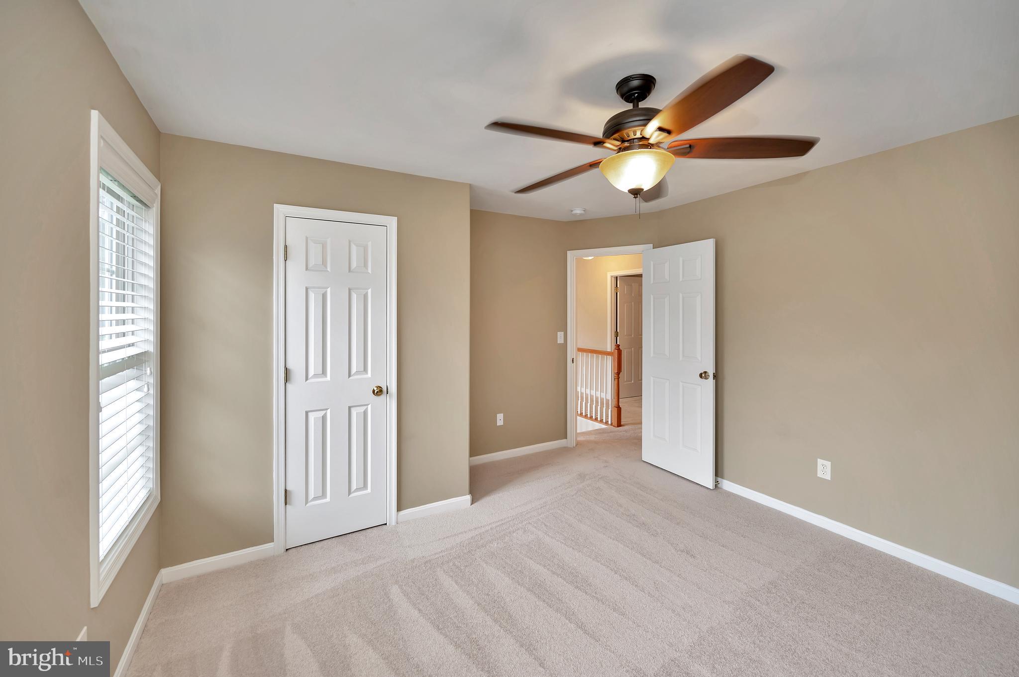 FOX POINT - Residential