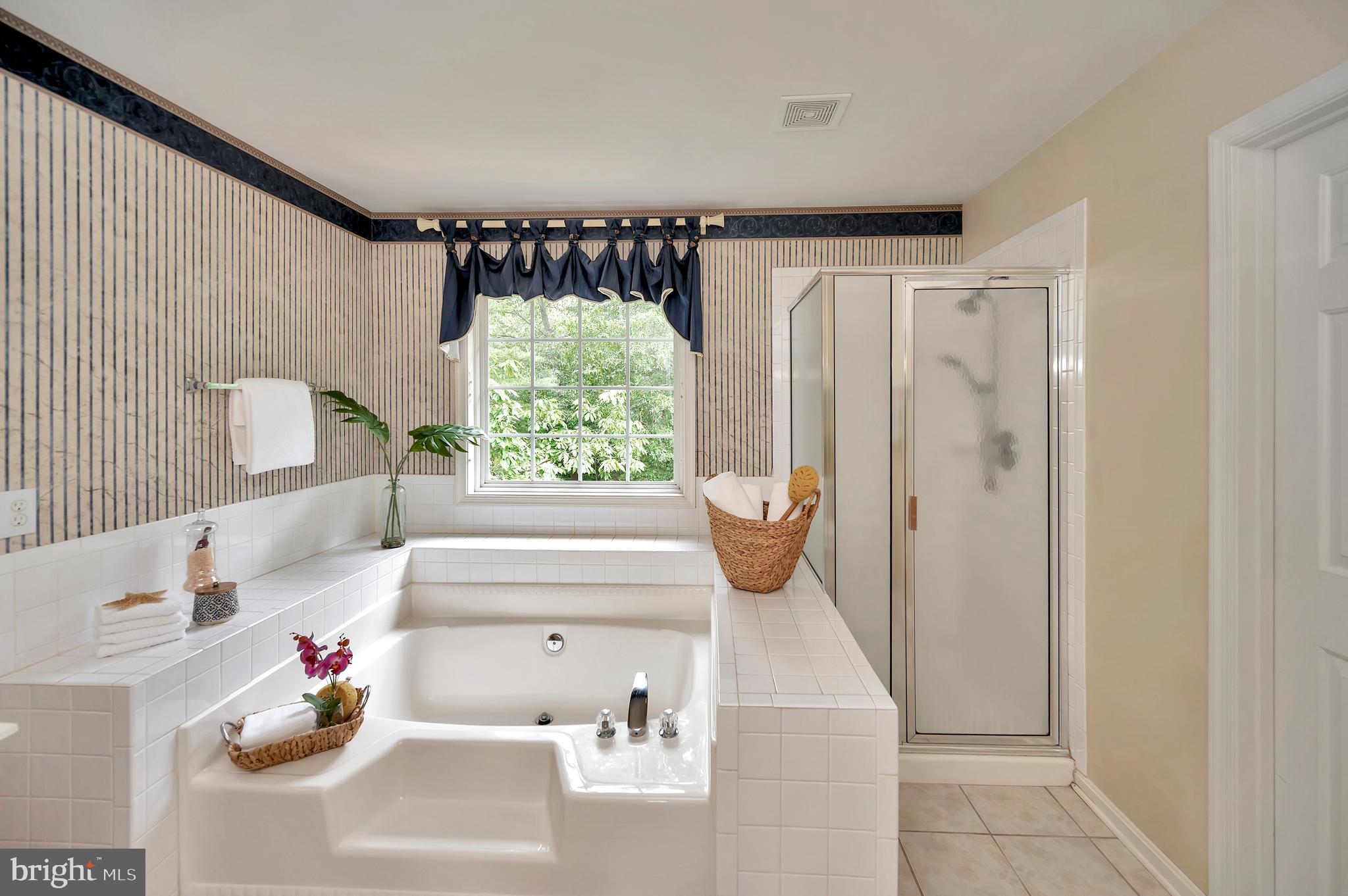 FOX POINT - Residential