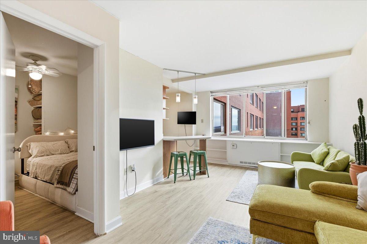 RIVER PLACE - Residential Lease