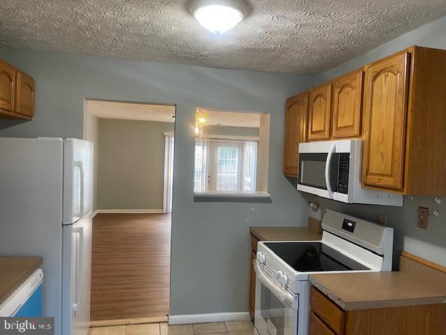 HILLCREST TOWNE - Residential