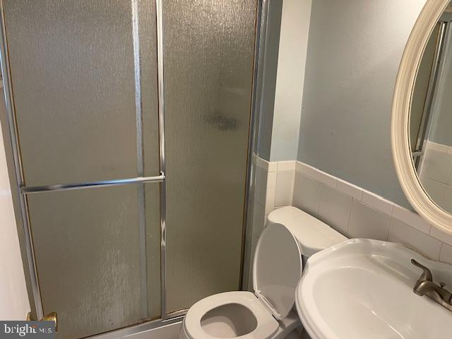 HILLCREST TOWNE - Residential