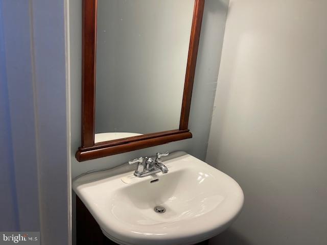 HILLCREST TOWNE - Residential