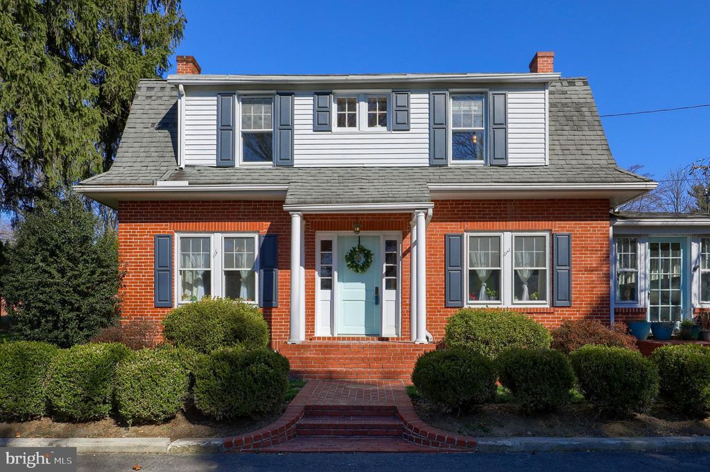 Photo of 1712 LYNDON AVE, LANCASTER, PA 17602 (MLS # PALA2031688)