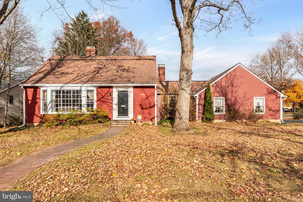 Photo of 409 S 5th Street, NORTH WALES, PA 19454 (MLS # PAMC2162090)