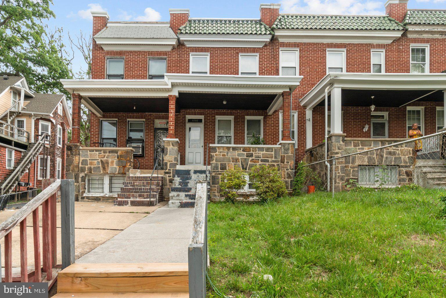 WAVERLY - Residential