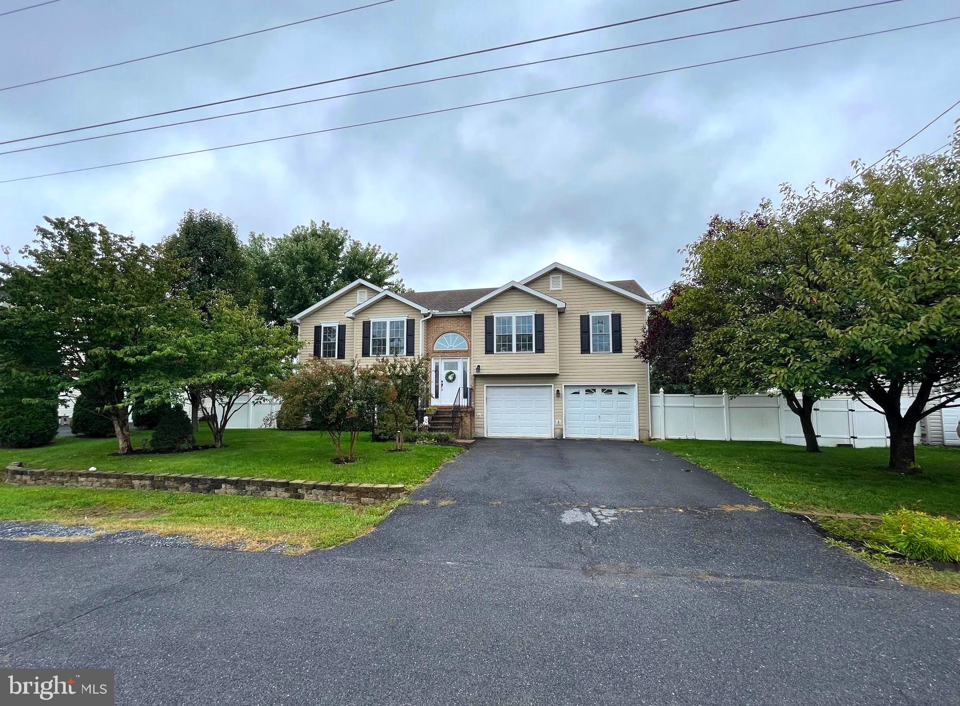 EASTSIDE VILLAGE - Residential