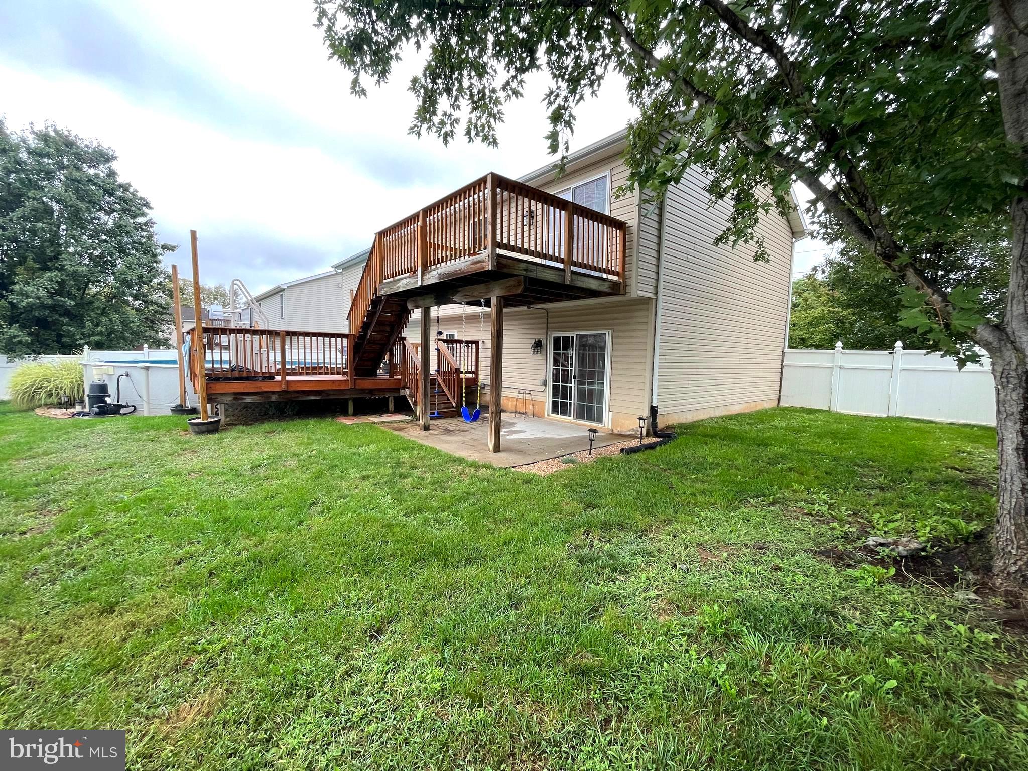 EASTSIDE VILLAGE - Residential