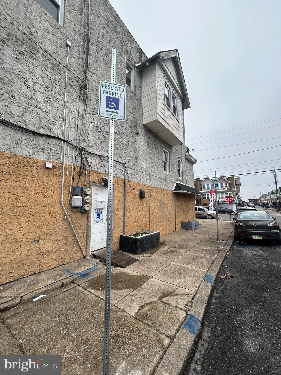 HOLMESBURG - Residential Income