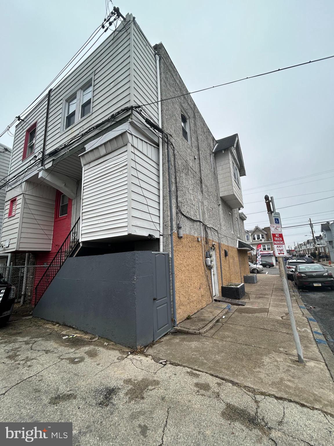 HOLMESBURG - Residential Income