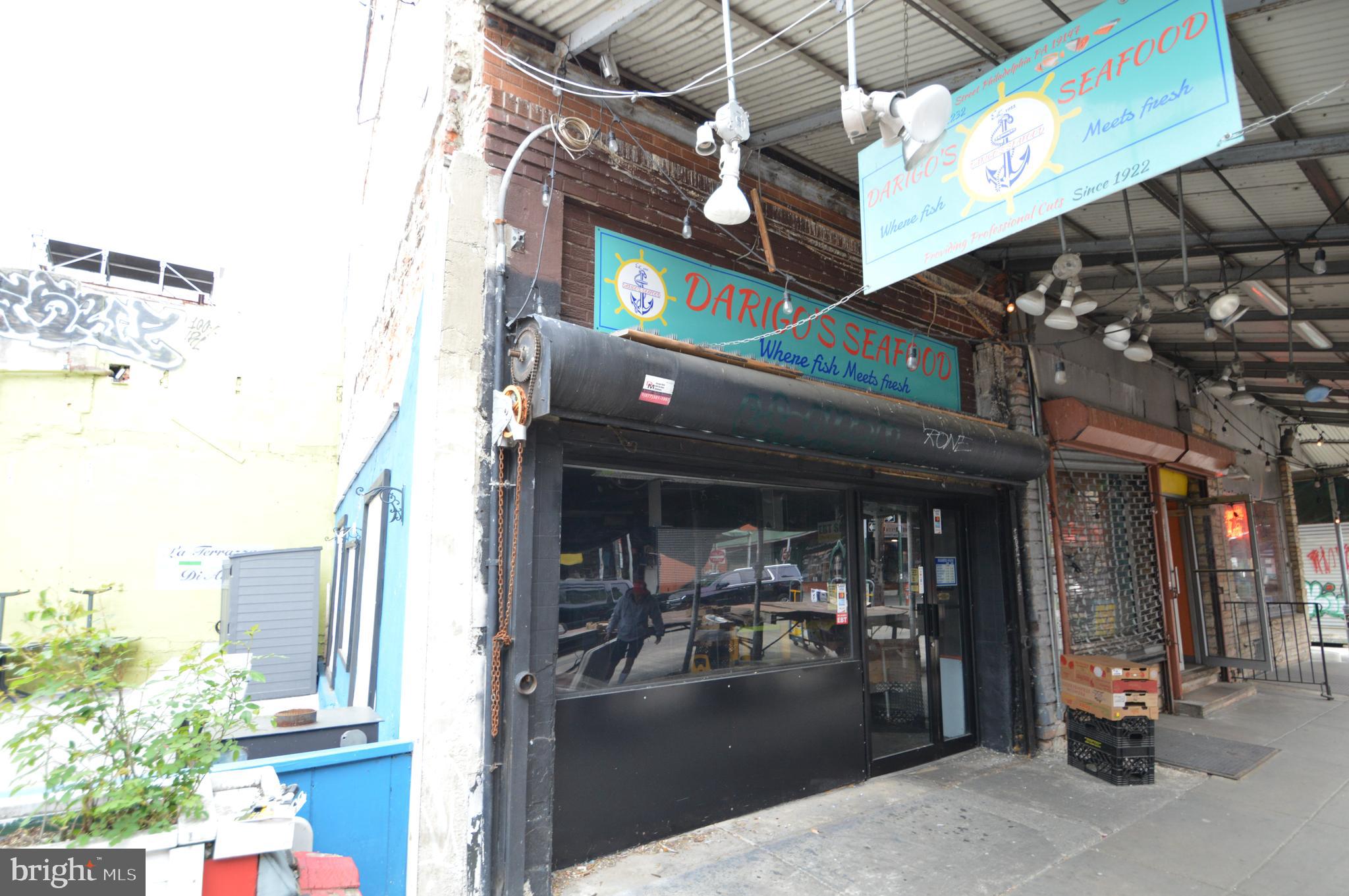 ITALIAN MARKET - Commercial Sale