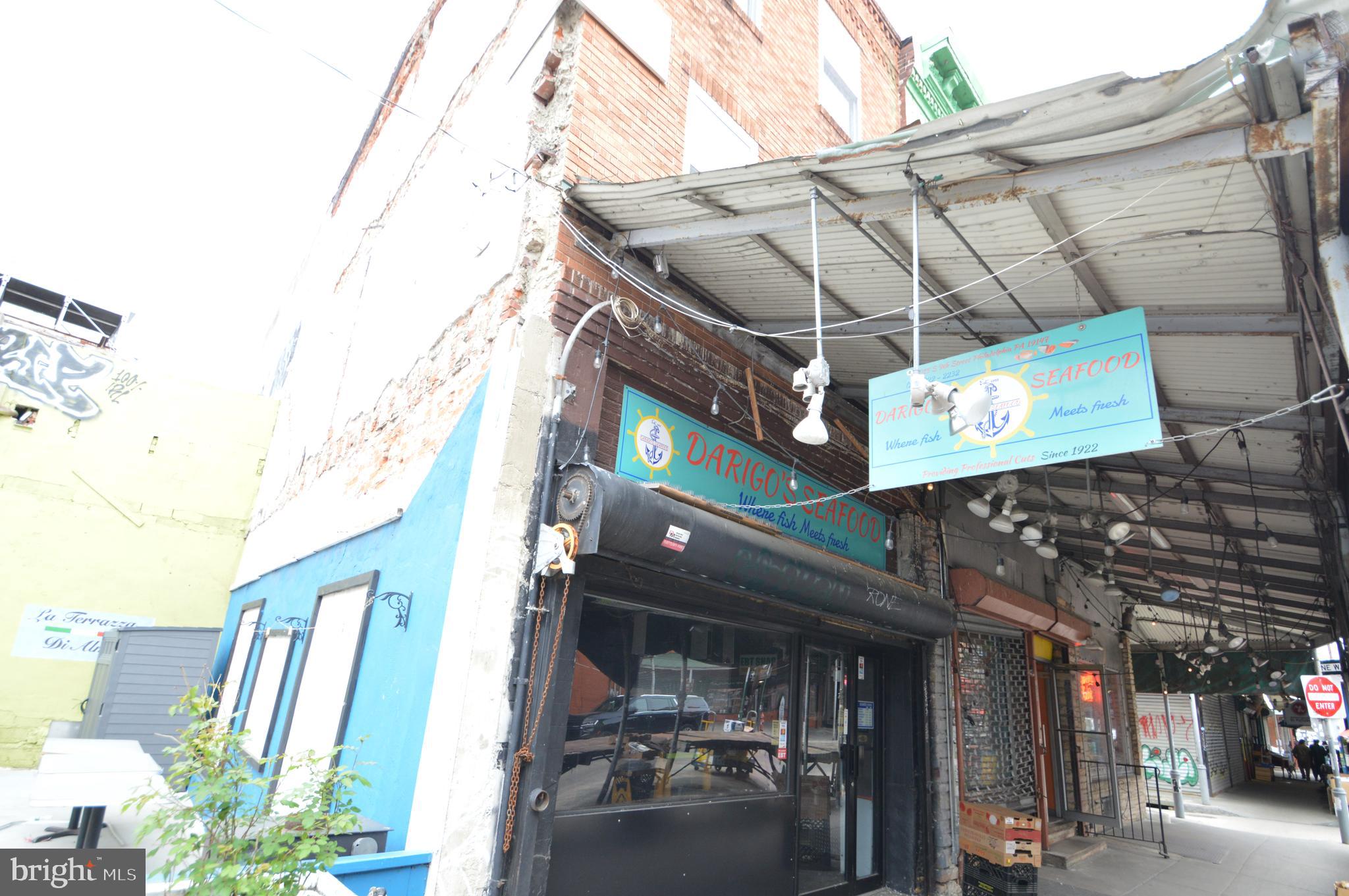 ITALIAN MARKET - Commercial Sale