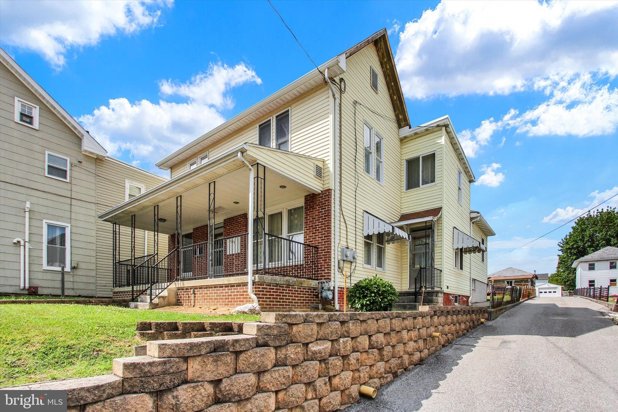 544 YORK STREET