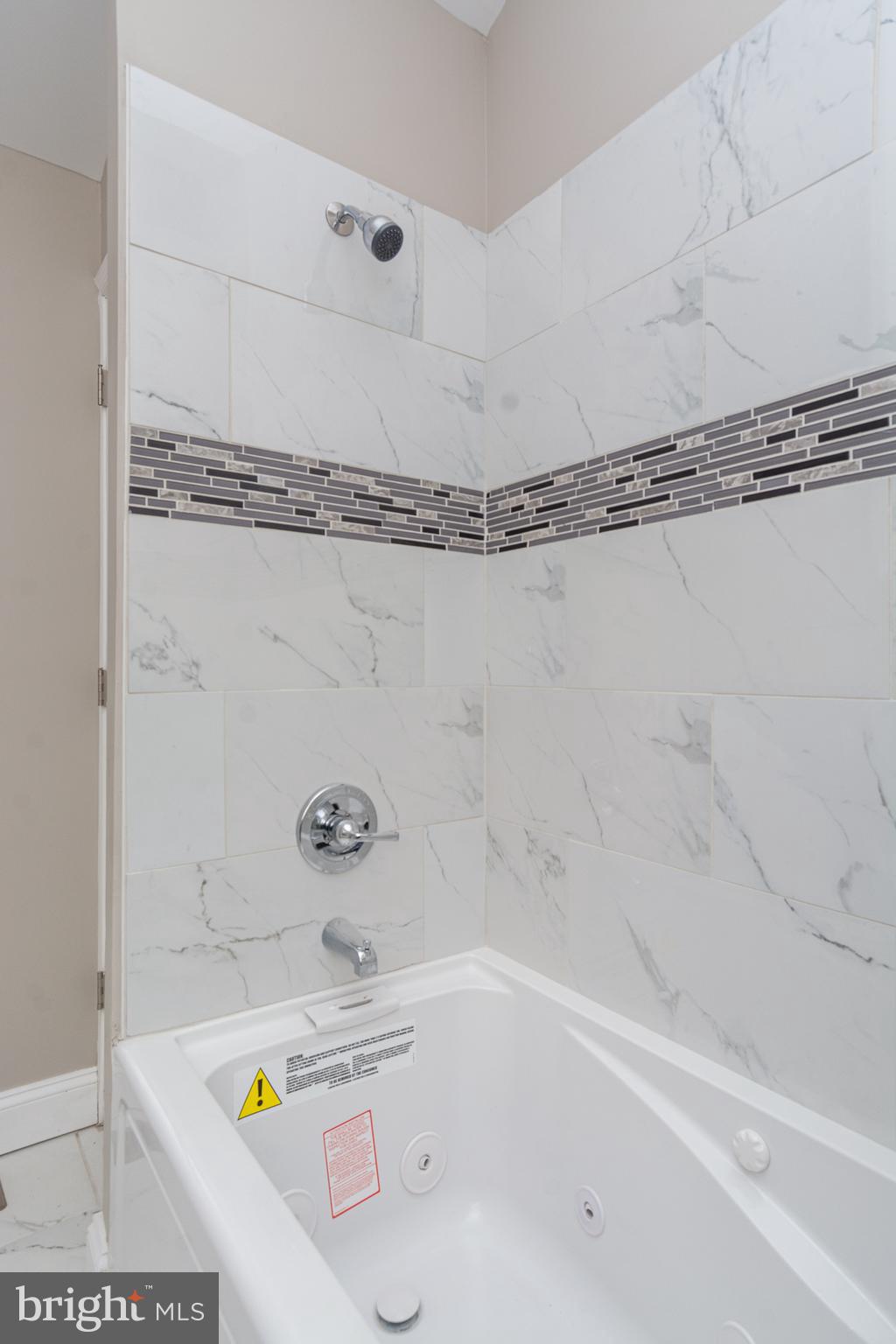 HOLLINS MARKET - Residential