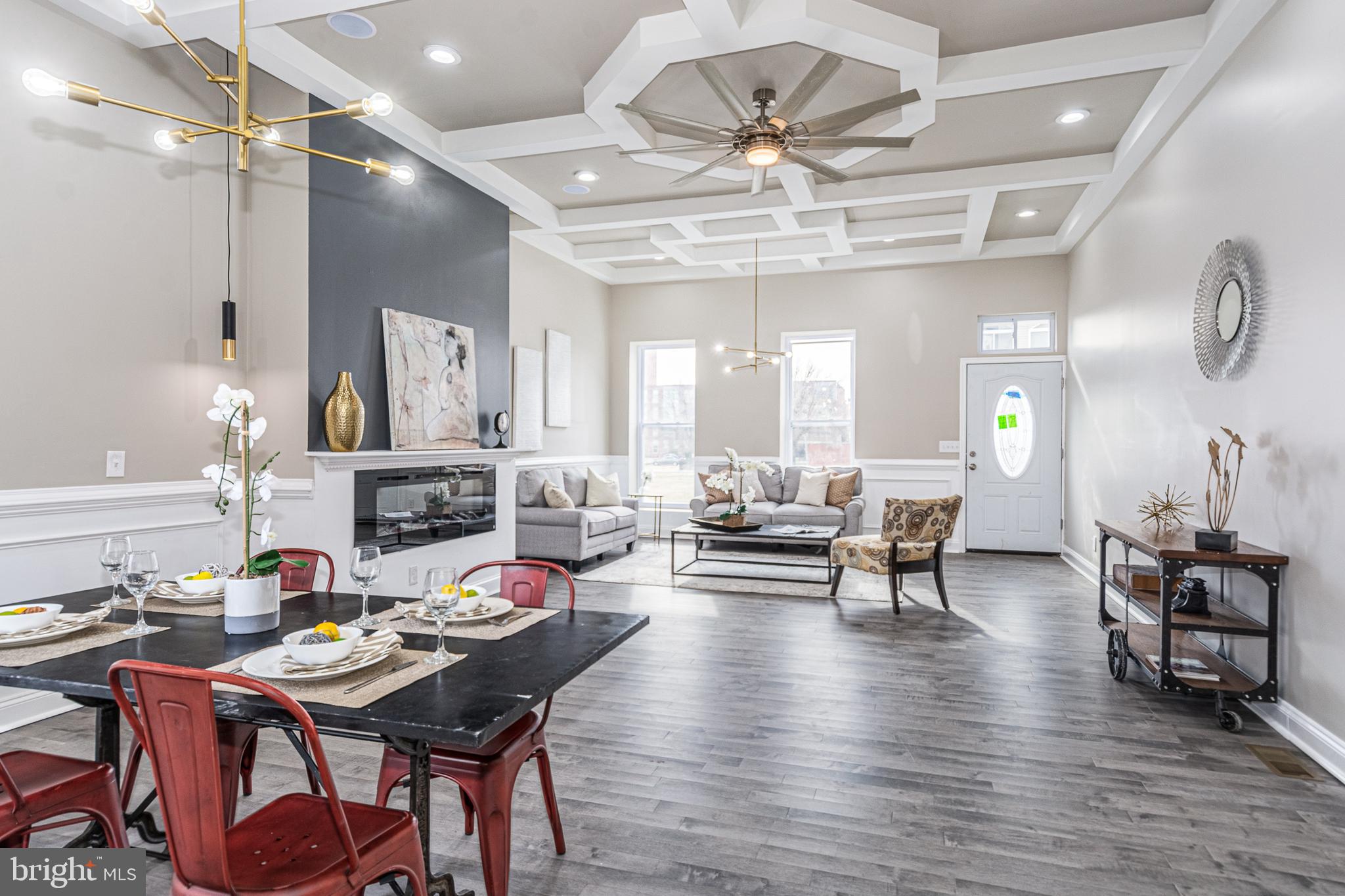 HOLLINS MARKET - Residential