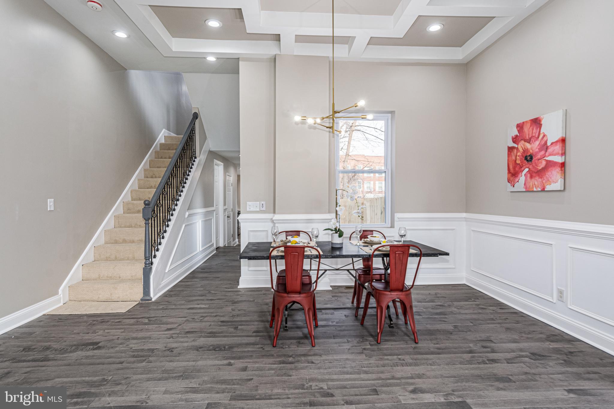 HOLLINS MARKET - Residential