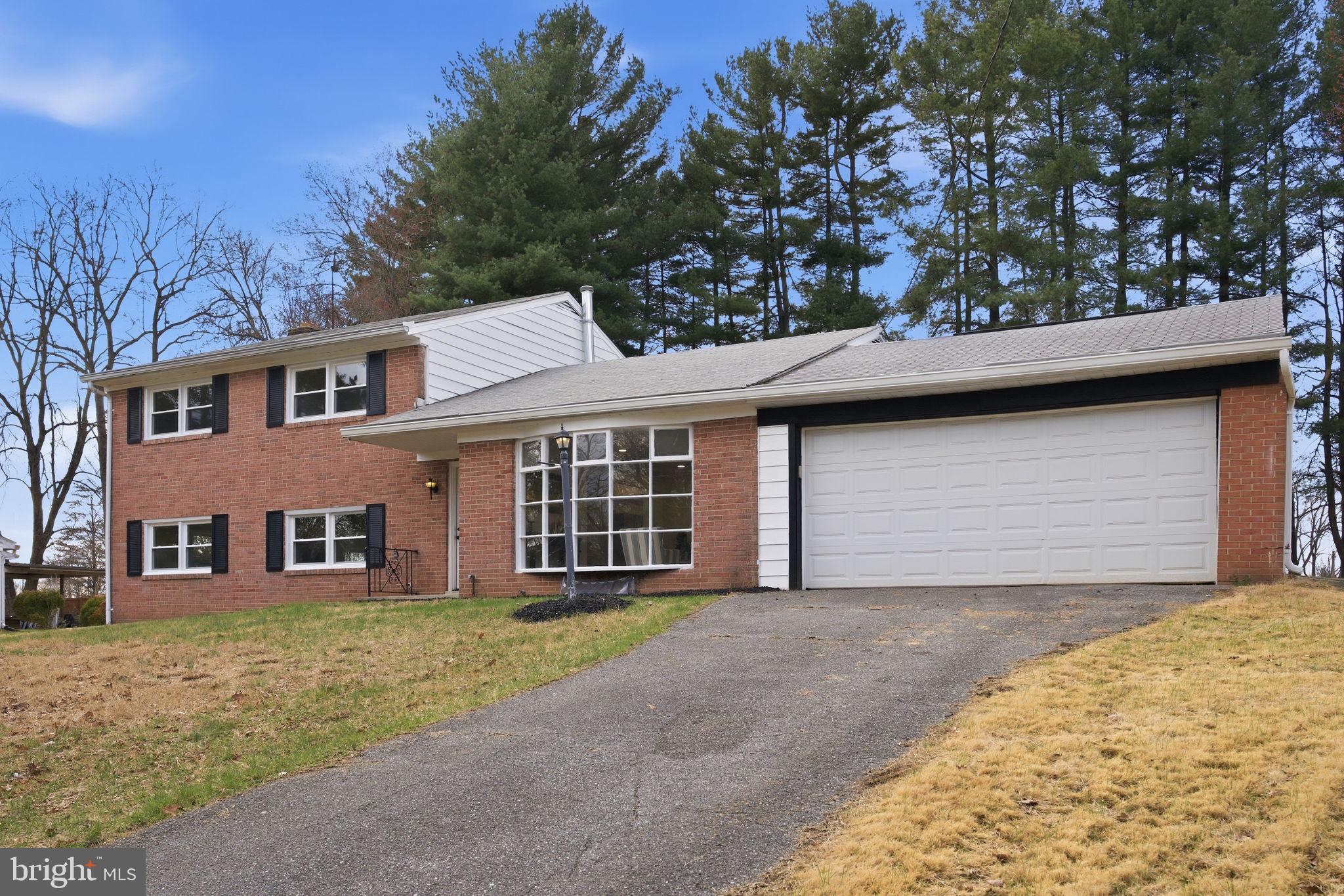 SHERWOOD FOREST - Residential