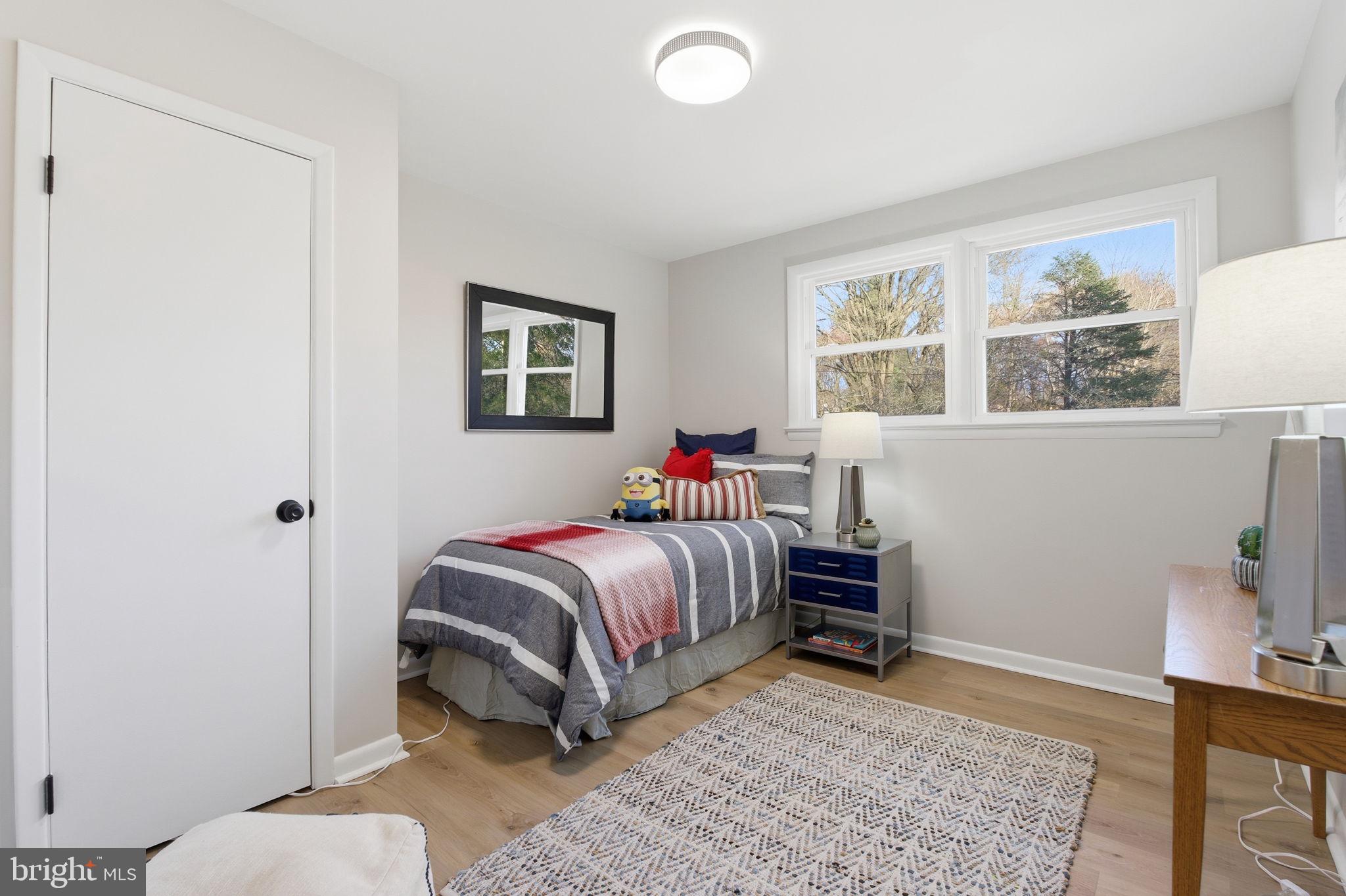 SHERWOOD FOREST - Residential